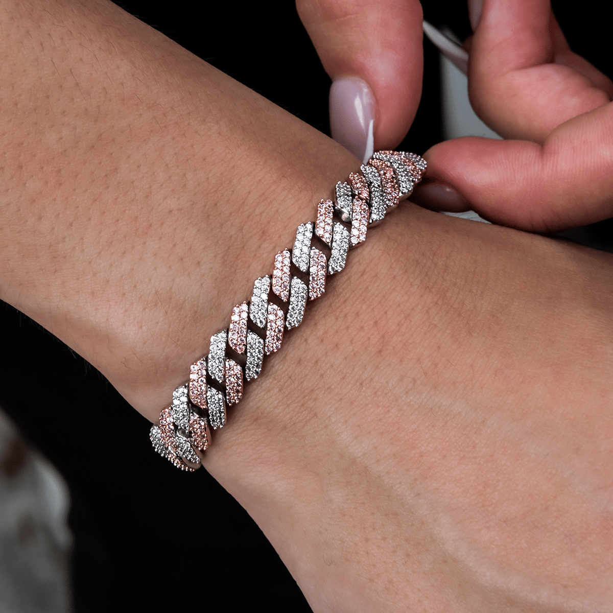 GLD PROMO - WOMEN Diamond Prong Cuban Bracelet in Rose/White Gold - 8.5 mm