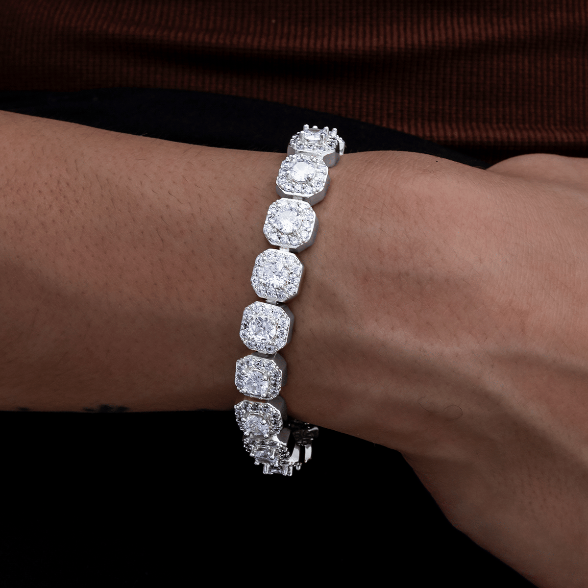 GLD PROMO - WOMEN Clustered Tennis Bracelet in White Gold - 8.5 mm