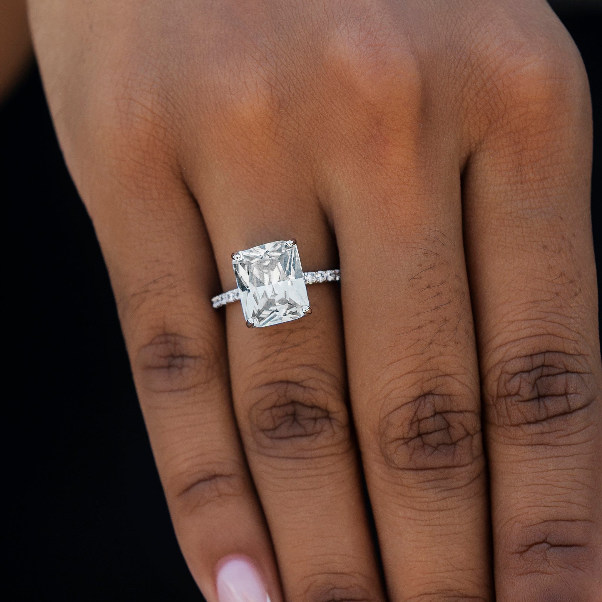GLD Women Diamond Cocktail Ring in White Gold Vermeil