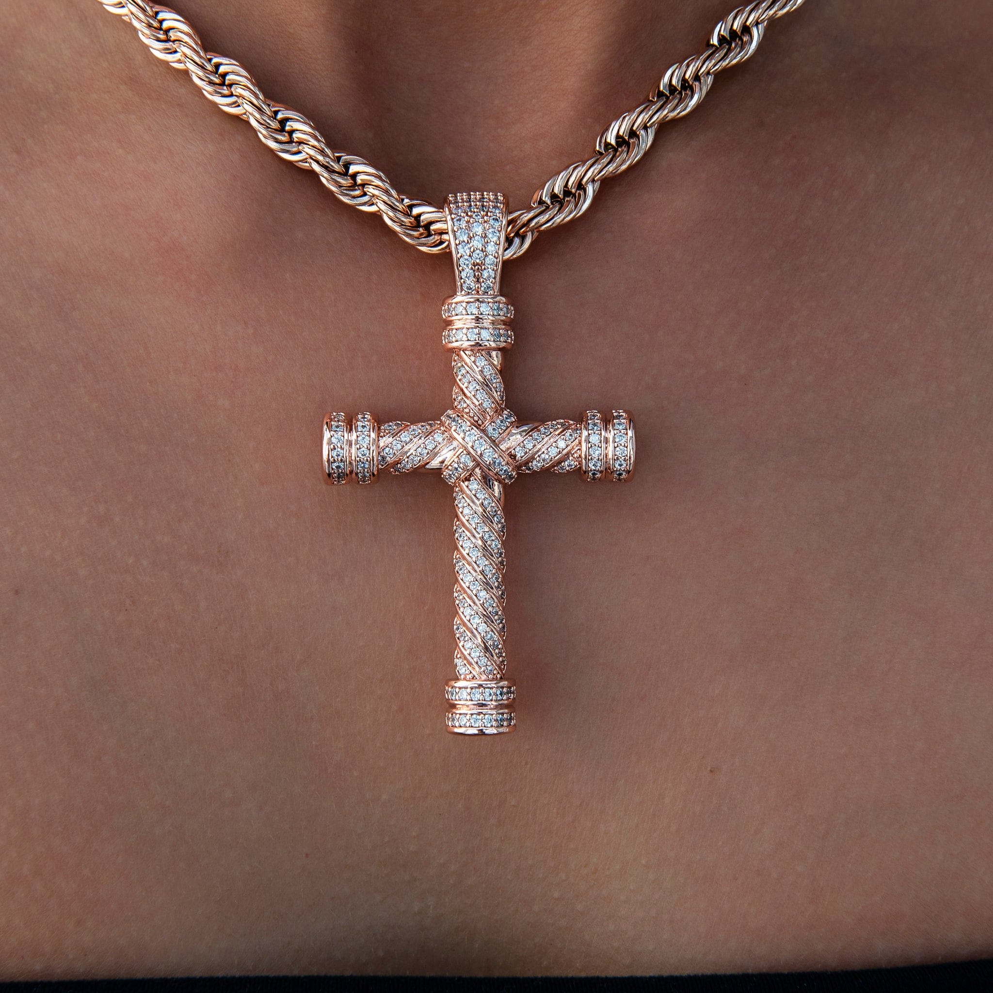 GLD Women Diamond Rope Cross Pendant in Rose Gold