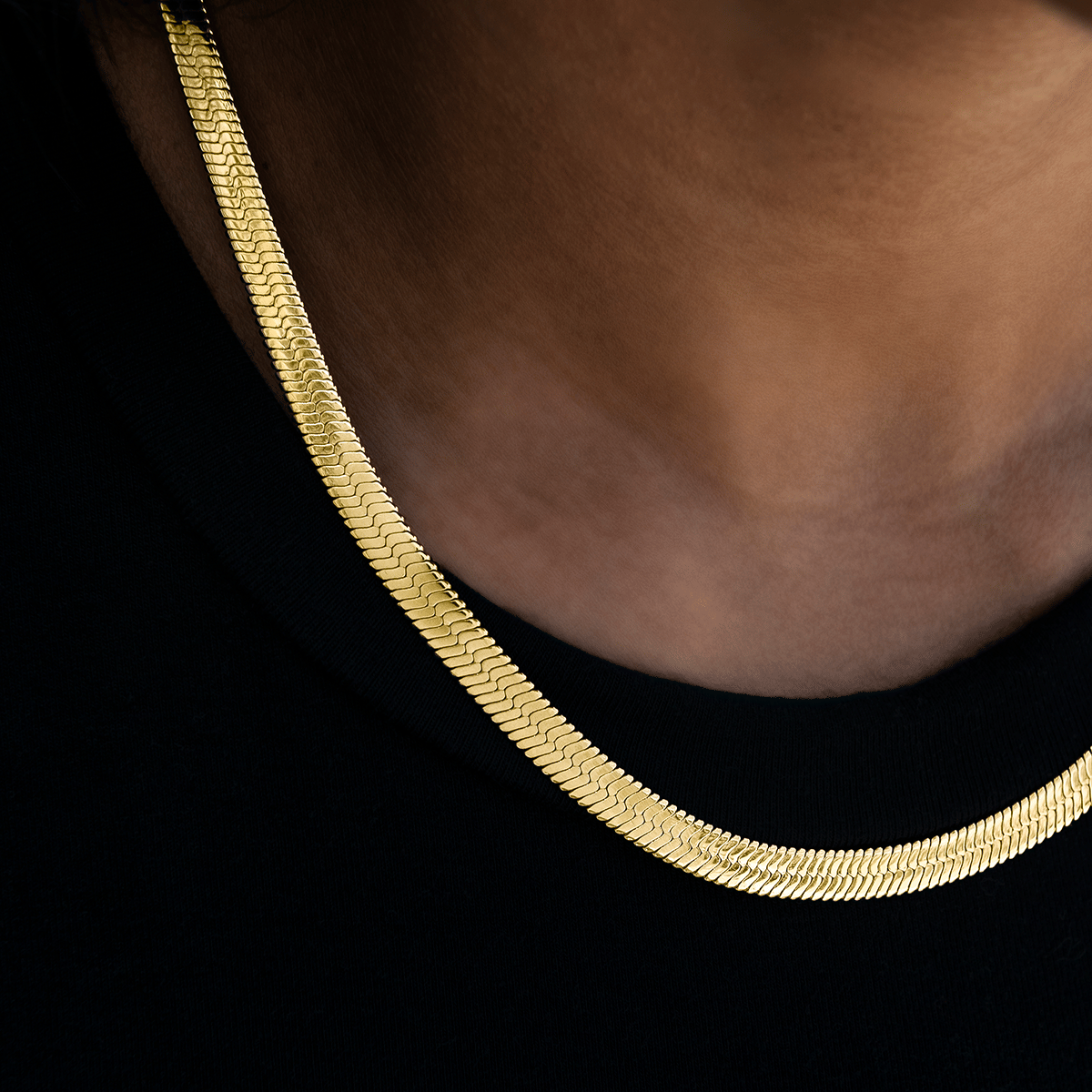 GLD Women Herringbone Necklace in Yellow Gold - 8 mm