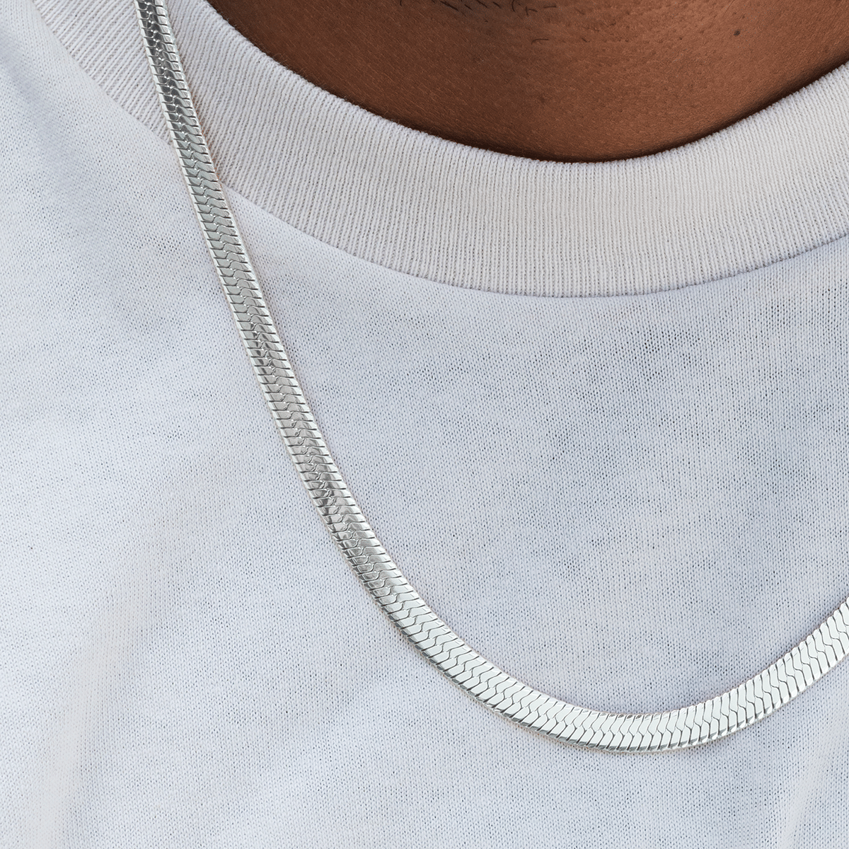 GLD Men Herringbone Chain in White Gold - 8 mm