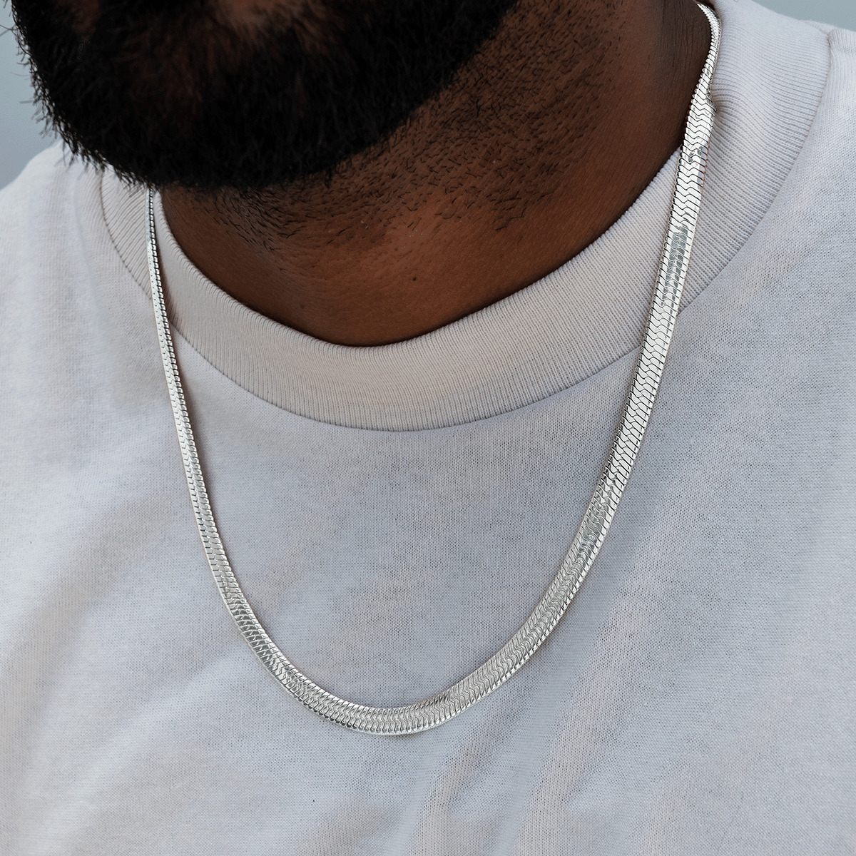 GLD Men Herringbone Chain in White Gold - 8 mm
