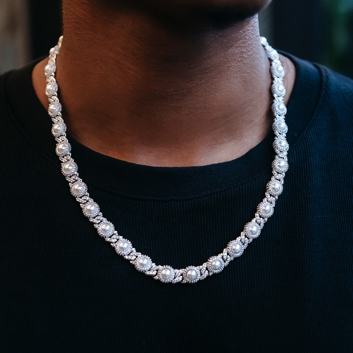 GLD Men 10 mm Iced Halo Cuban Chain with Pearls in White Gold