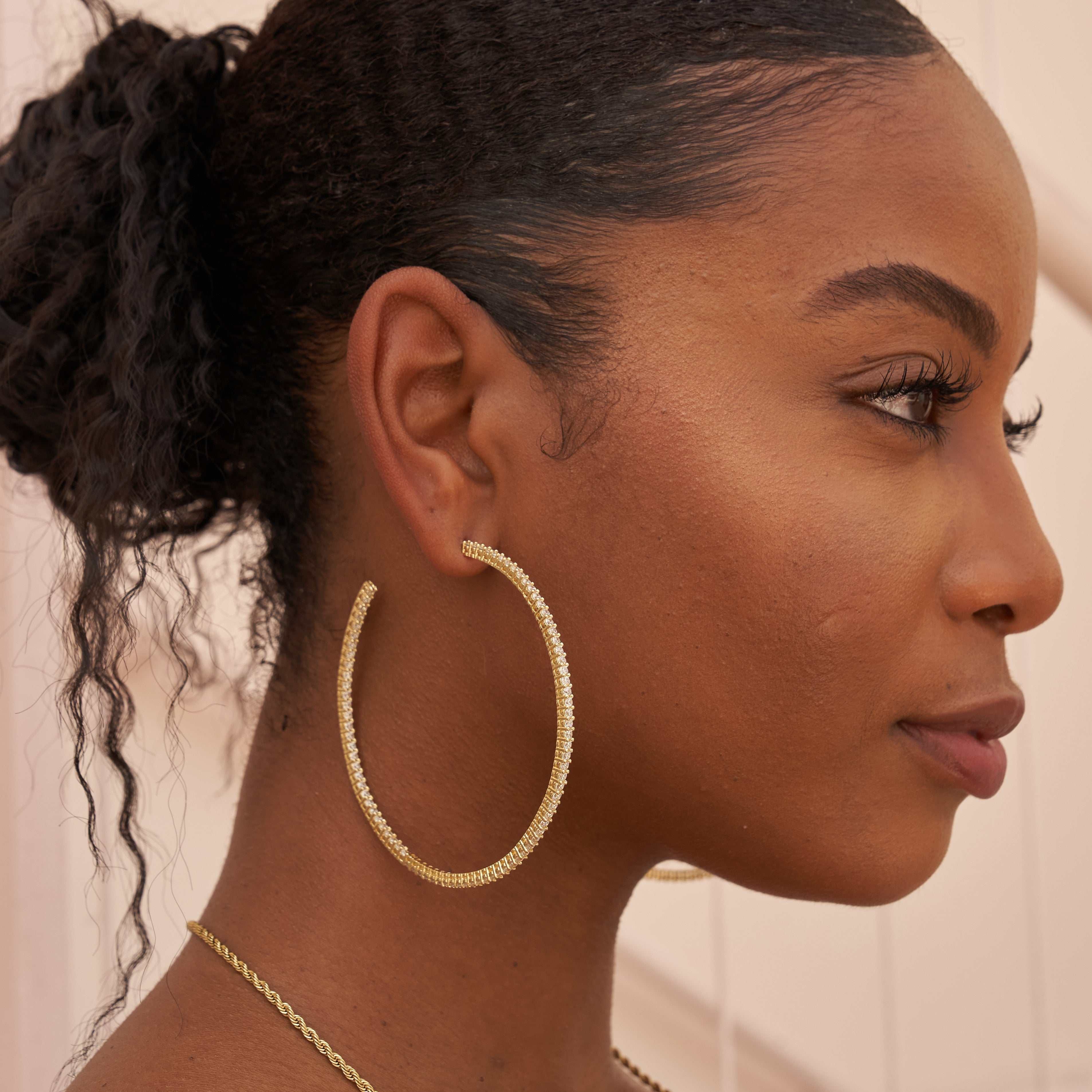 GLD Women Eternity Hoop Earrings in Yellow Gold - 2 mm