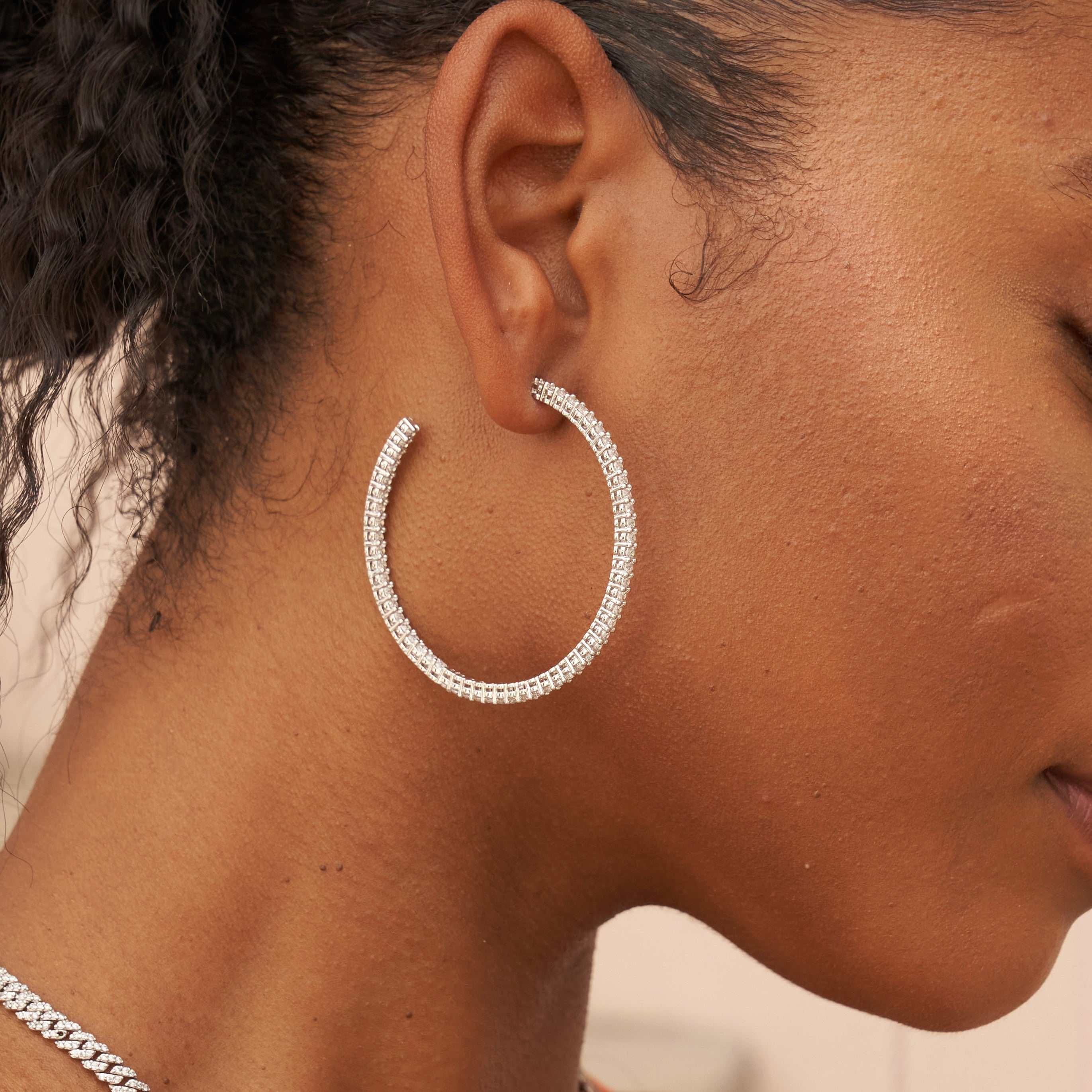 GLD Women Eternity Hoop Earrings in White Gold - 2 mm