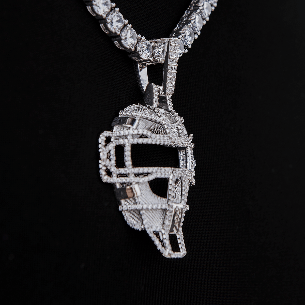 GLD Men Iced Catchers Mask Baseball Pendant in White Gold