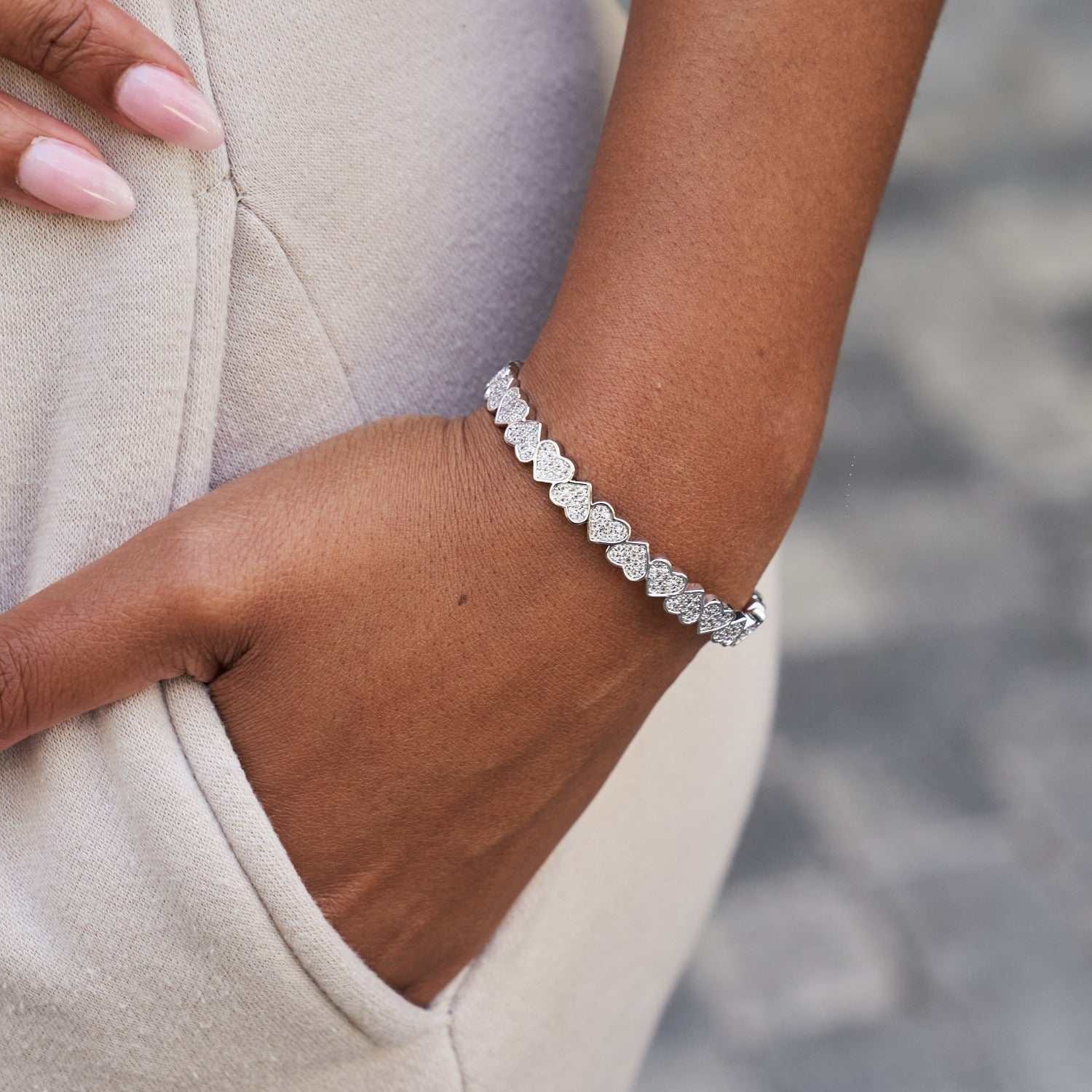 GLD Women Eternity Heart Cuff Bracelet in White Gold