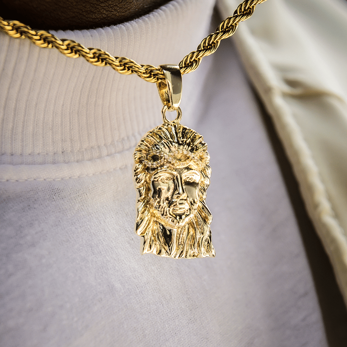GLD PROMO Diamond Crown Portrait of Jesus Pendant