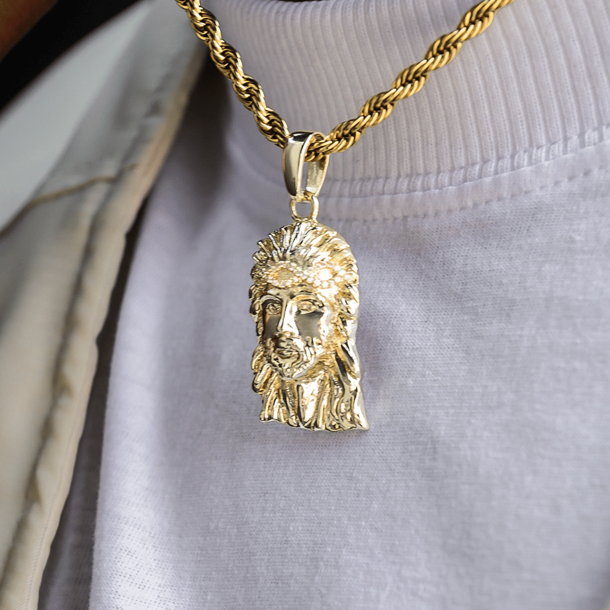 GLD PROMO Diamond Crown Portrait of Jesus Pendant