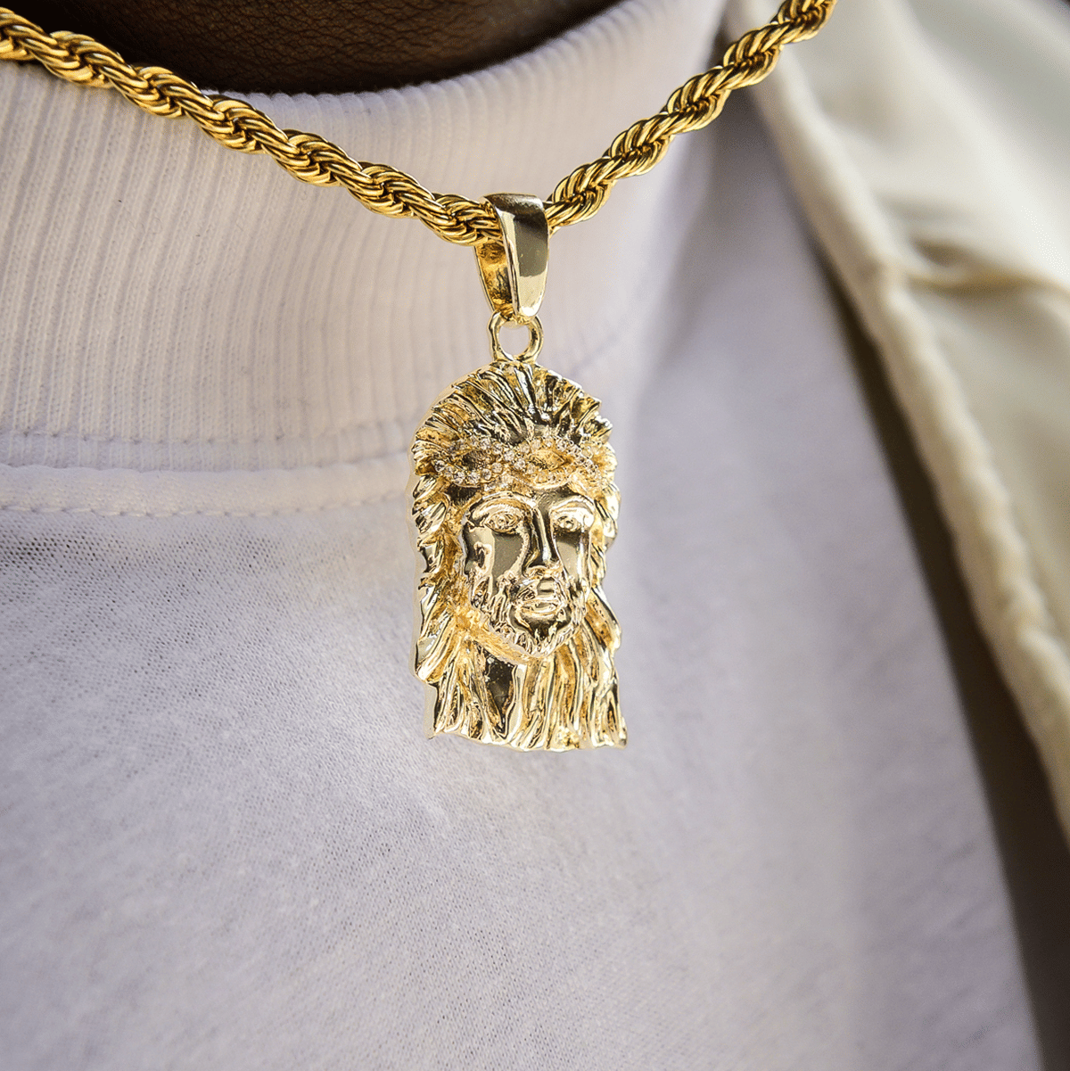 GLD PROMO Diamond Crown Portrait of Jesus Pendant