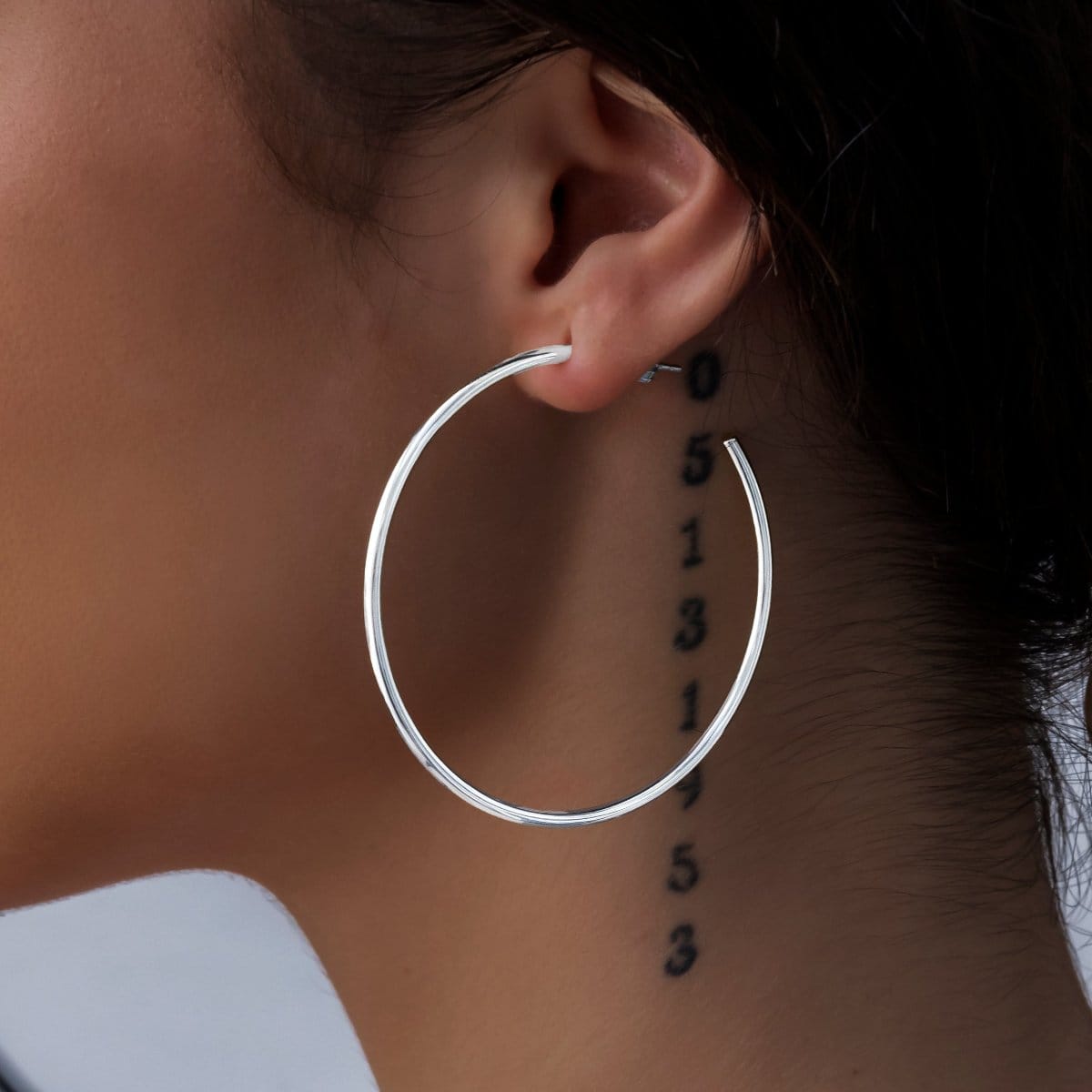GLD PROMO - WOMEN Plain Hoop Earrings in White Gold