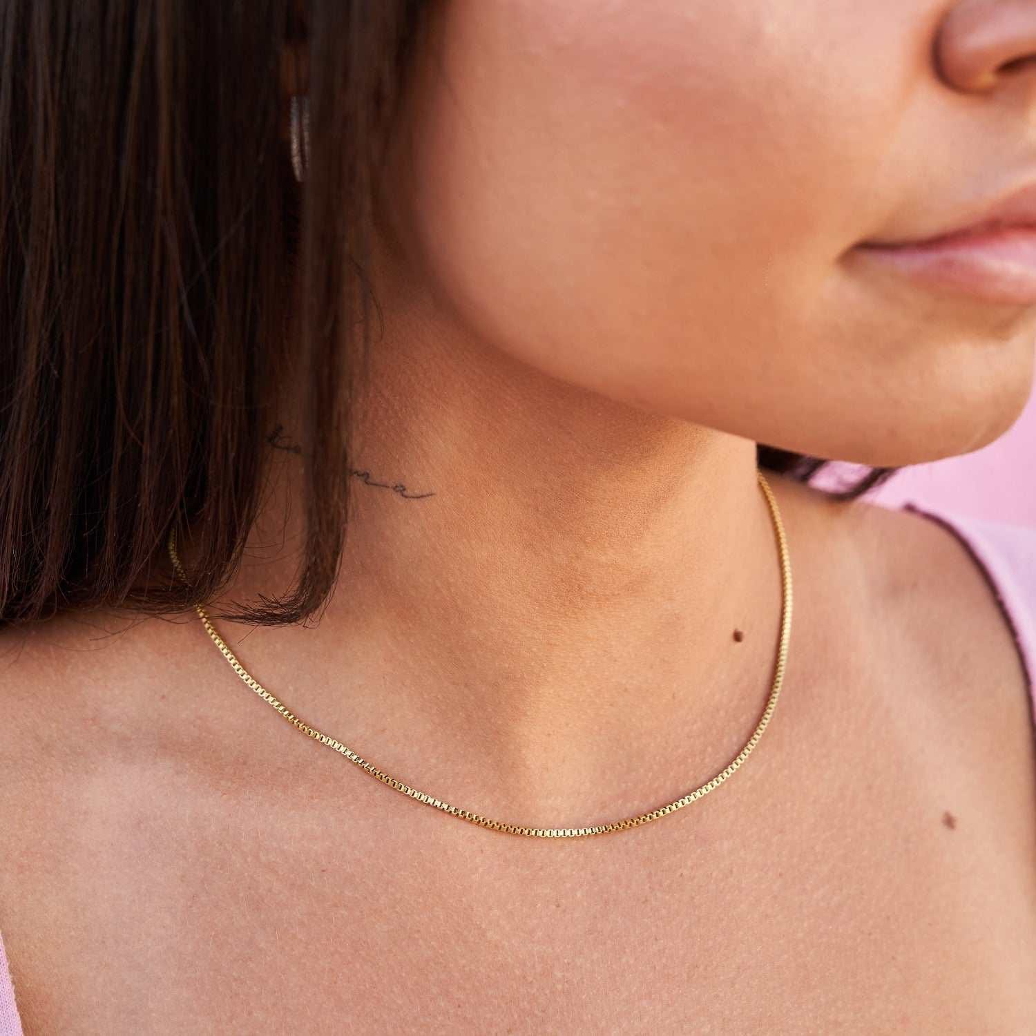 GLD PROMO - WOMEN Micro Box Chain Necklace in Yellow Gold