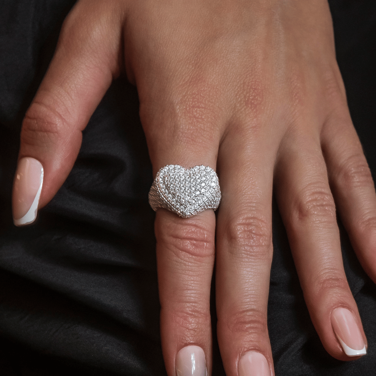 GLD PROMO - WOMEN Diamond Heart Ring in White Gold Vermeil