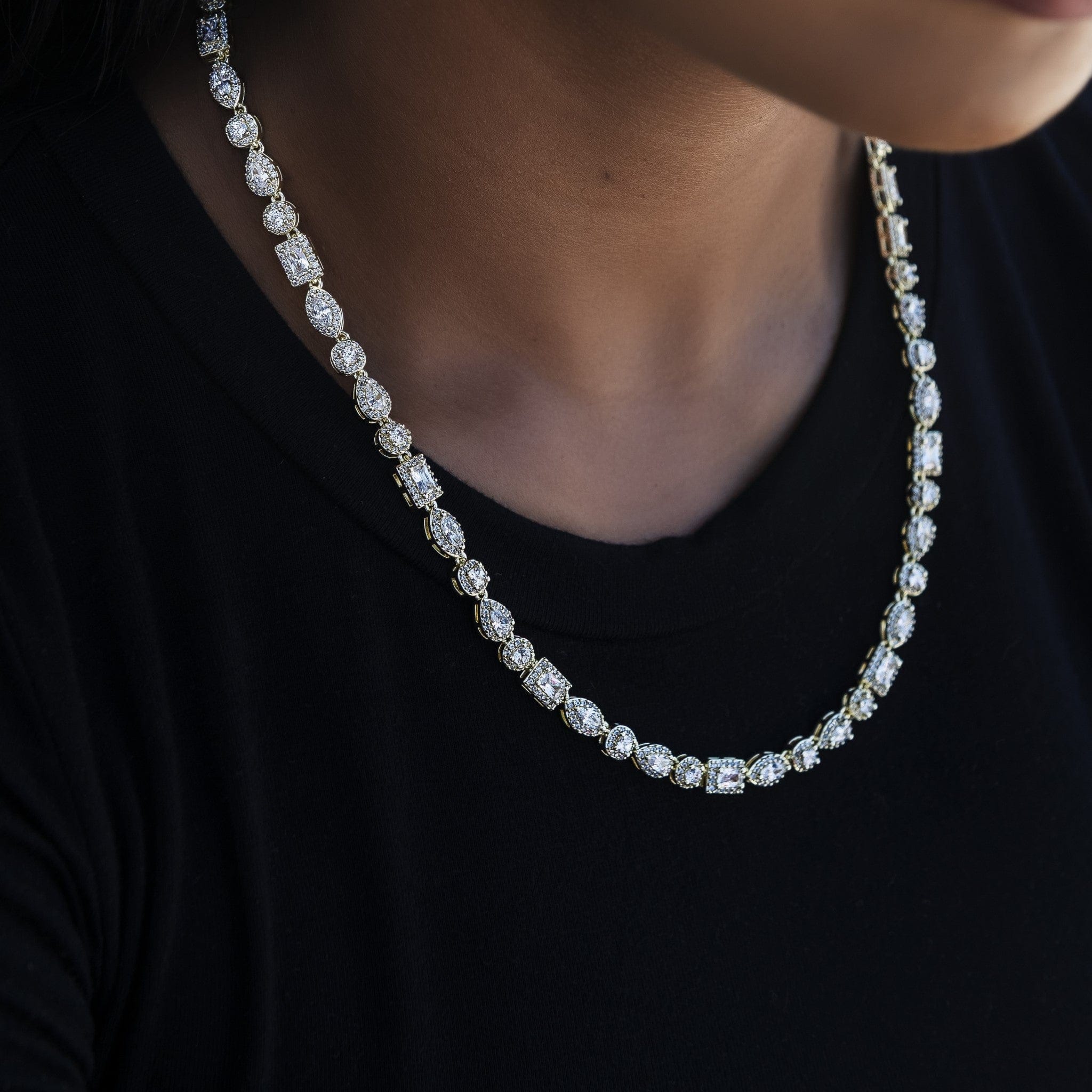 GLD Women Mixed Diamond Pave Necklace in Yellow Gold