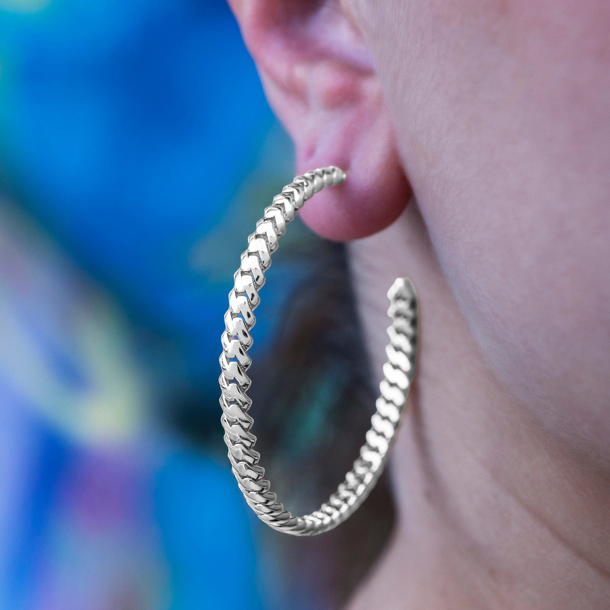 GLD Women Micro Cuban Prong Hoop Earrings in White Gold - 6 mm