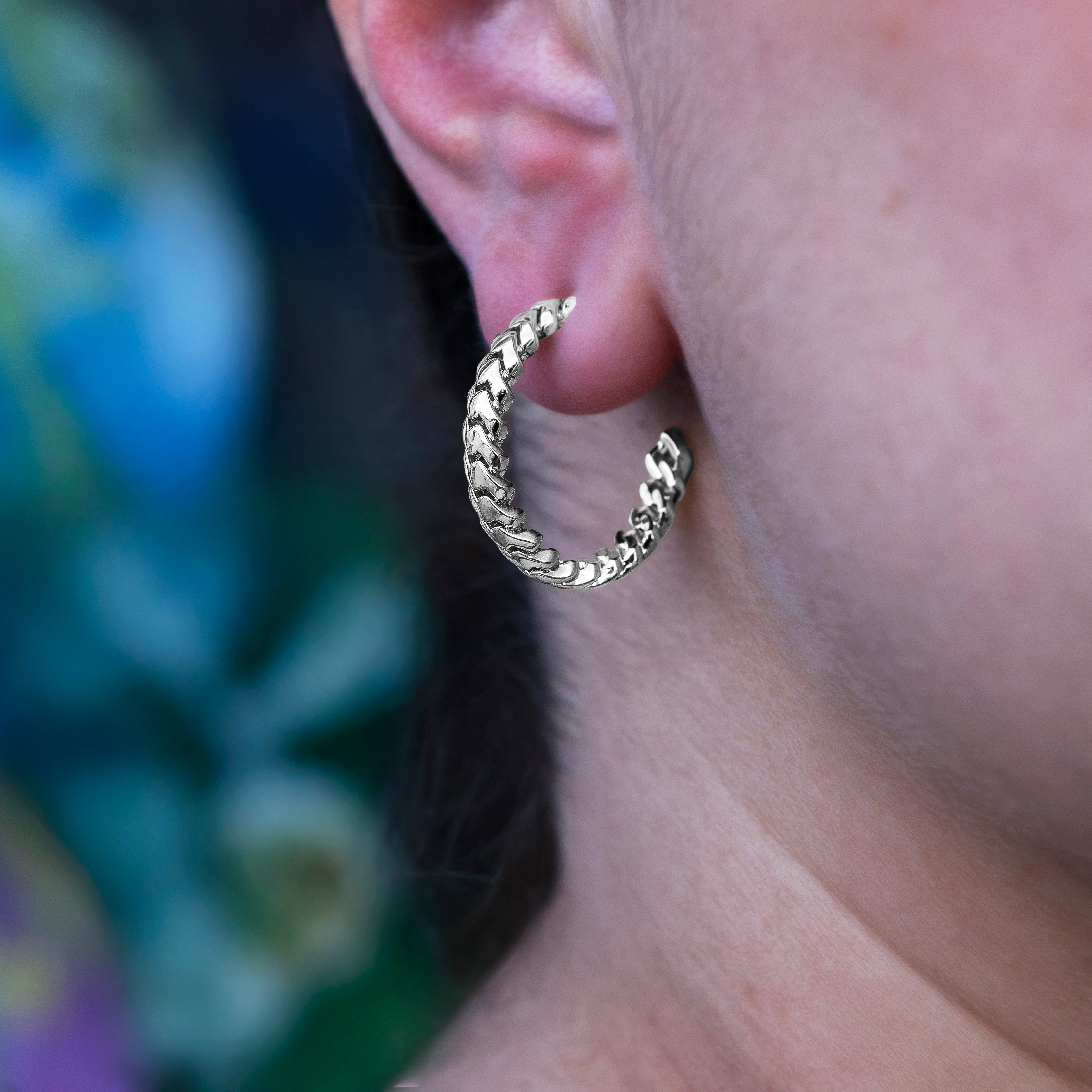 GLD Women Micro Cuban Prong Hoop Earrings in White Gold - 6 mm