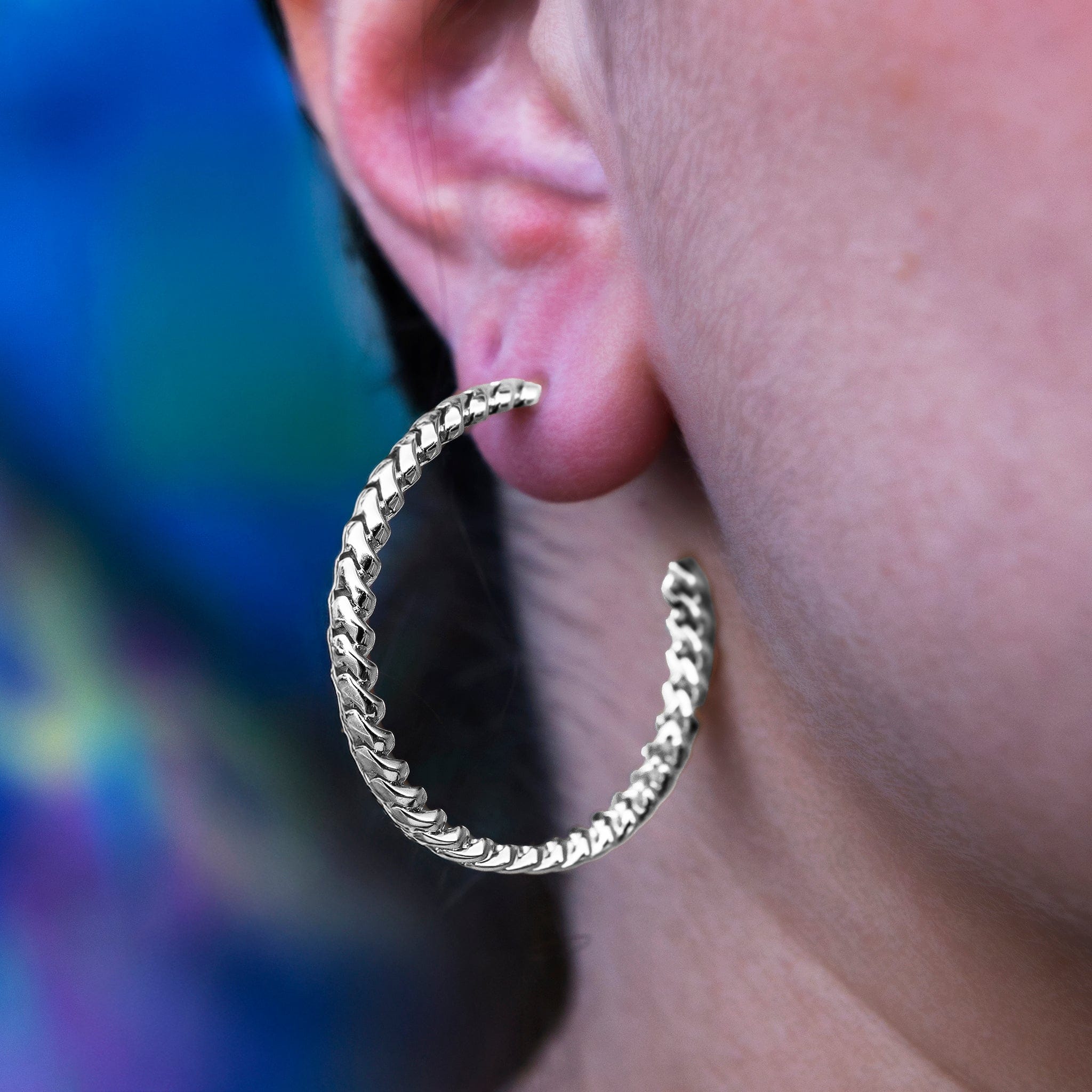 GLD Women Micro Cuban Prong Hoop Earrings in White Gold - 6 mm