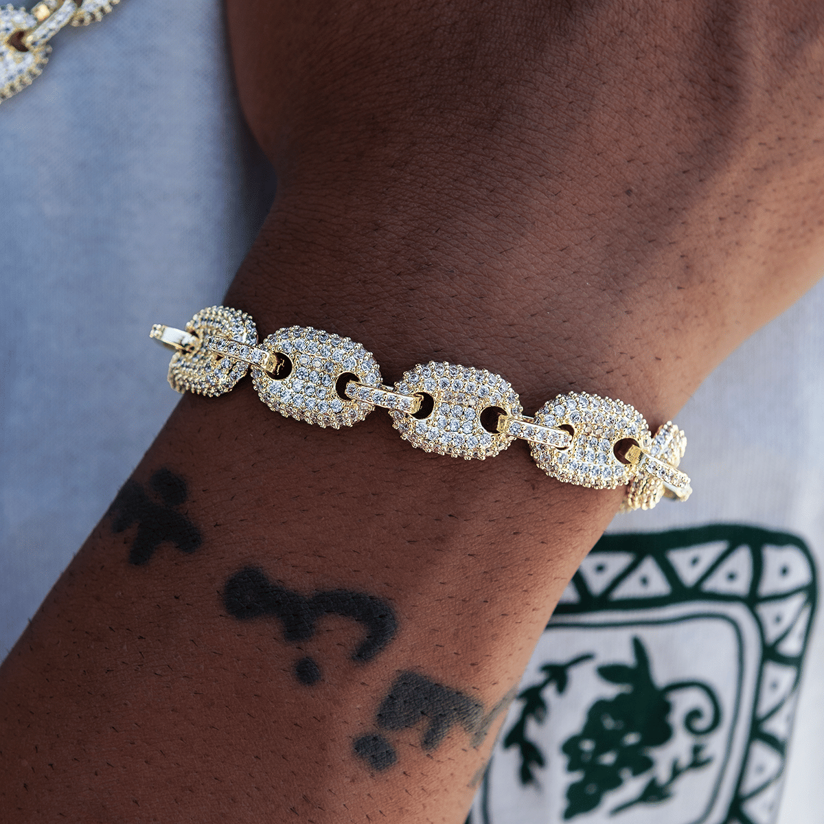 GLD Men Diamond Puffed Mariner Bracelet in Yellow Gold - 12 mm