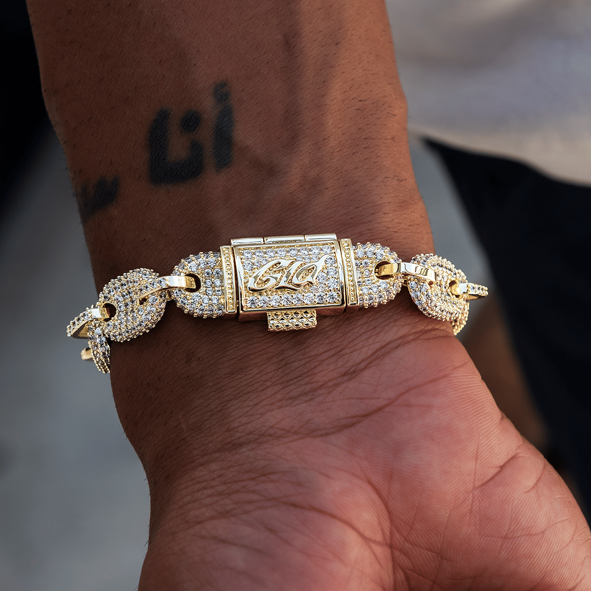 GLD Men Diamond Puffed Mariner Bracelet in Yellow Gold - 12 mm