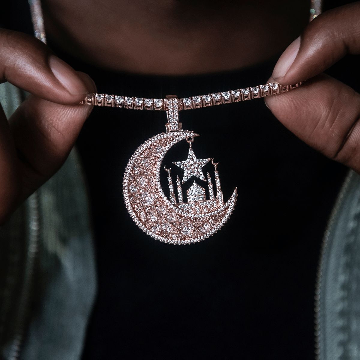 GLD Men Baguette Crescent Moon Pendant