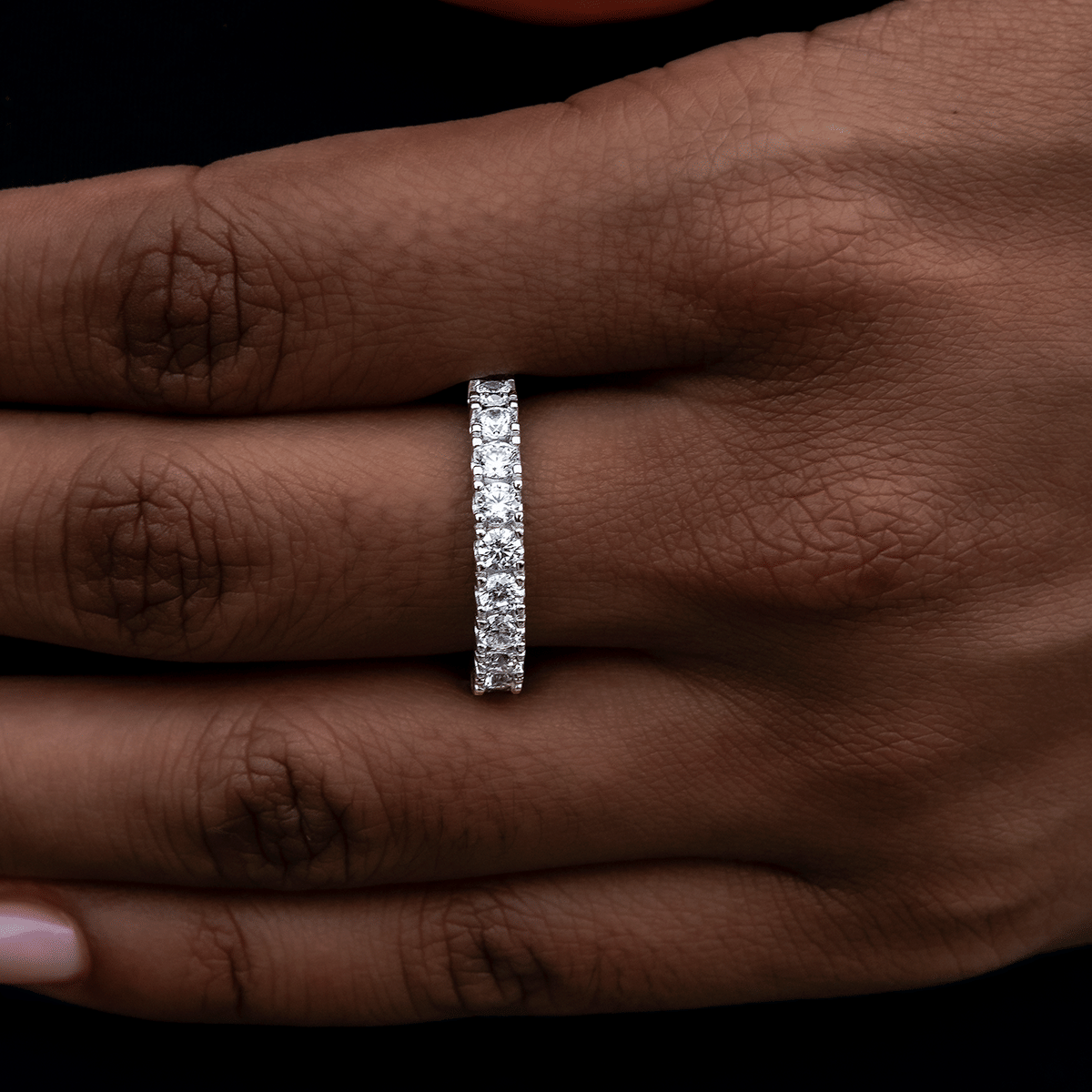 GLD Women 3 mm Eternity Band Ring in White Gold Vermeil