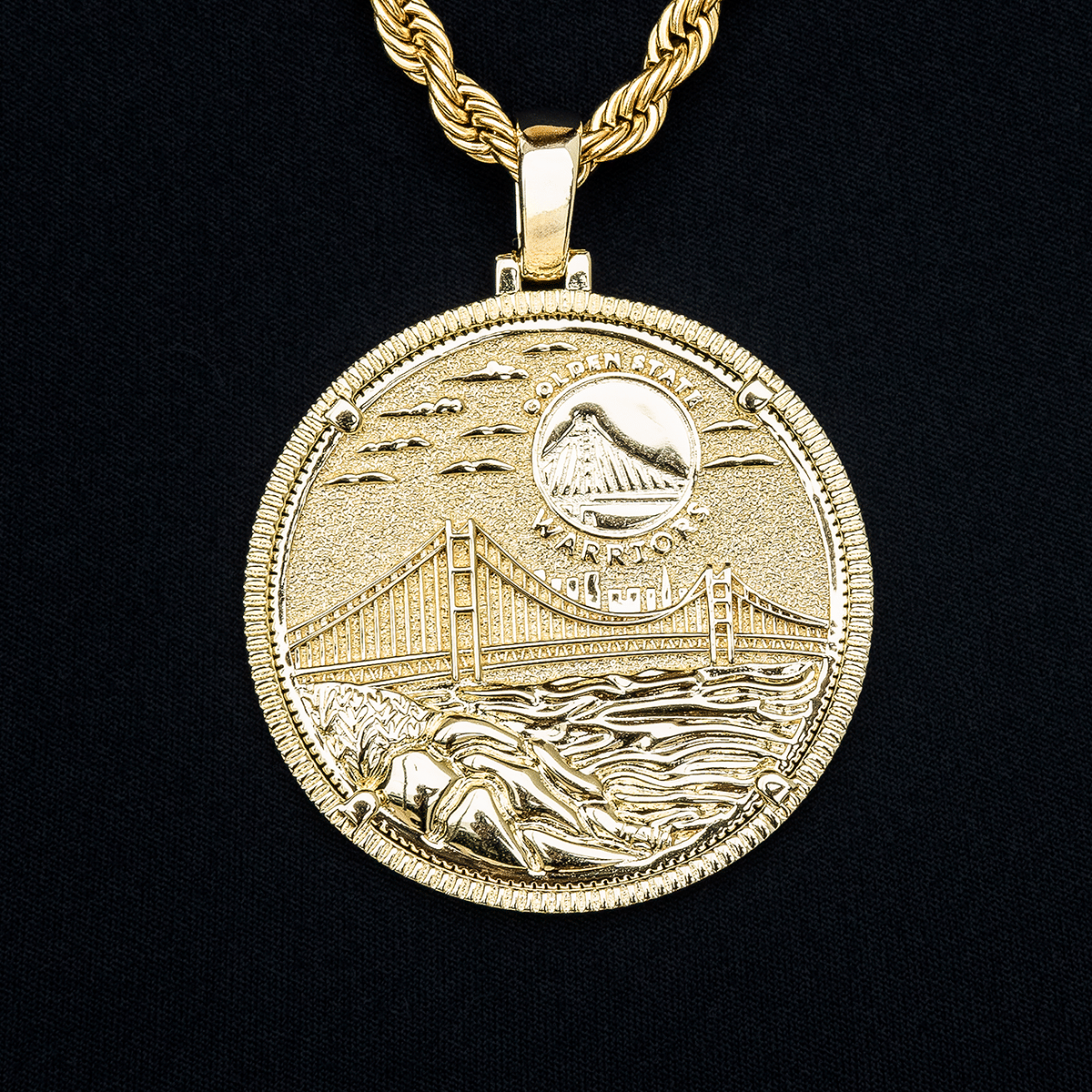 GLD Men Golden State Warriors Official NBA Coin Pendant