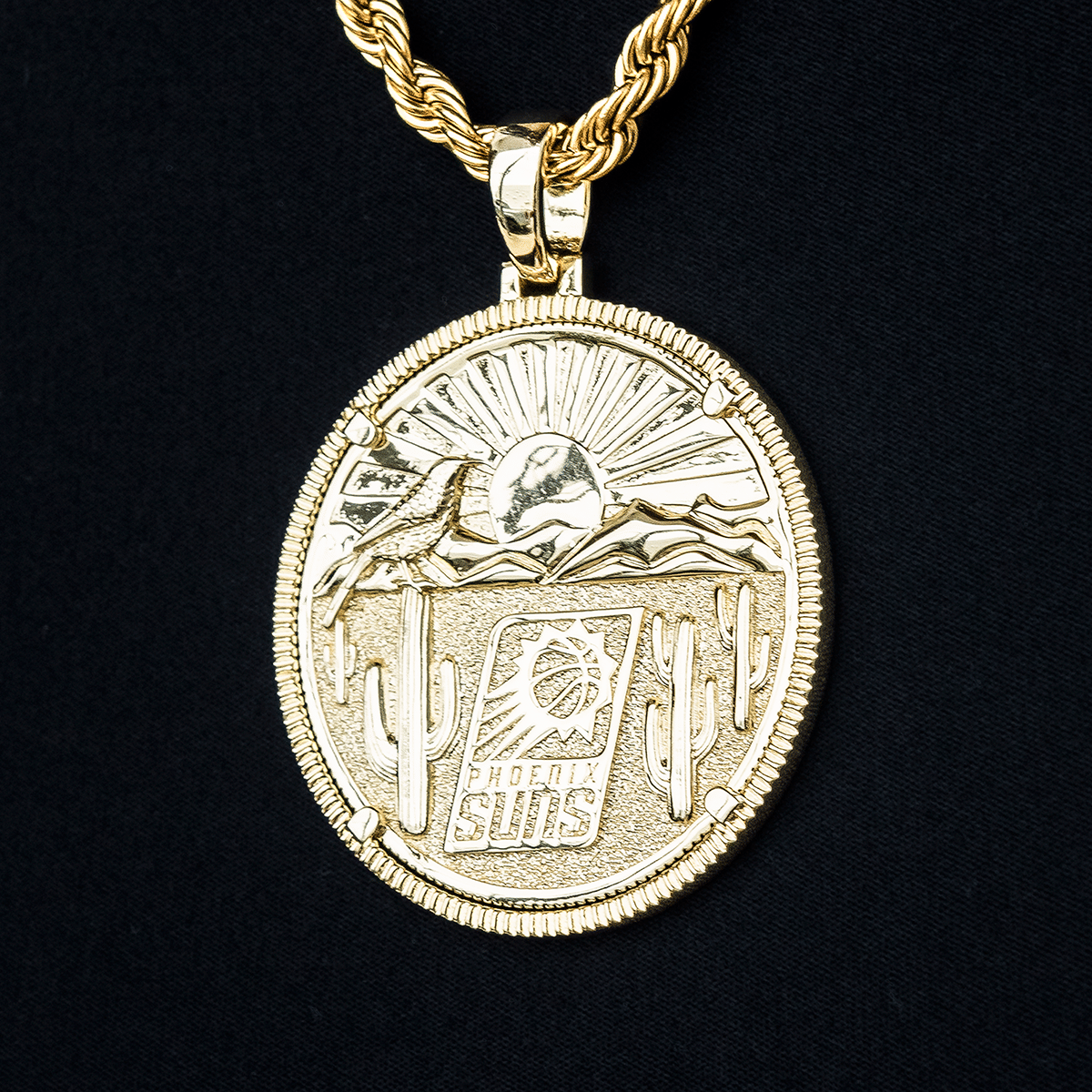 GLD Men Phoenix Suns Official NBA Coin Pendant