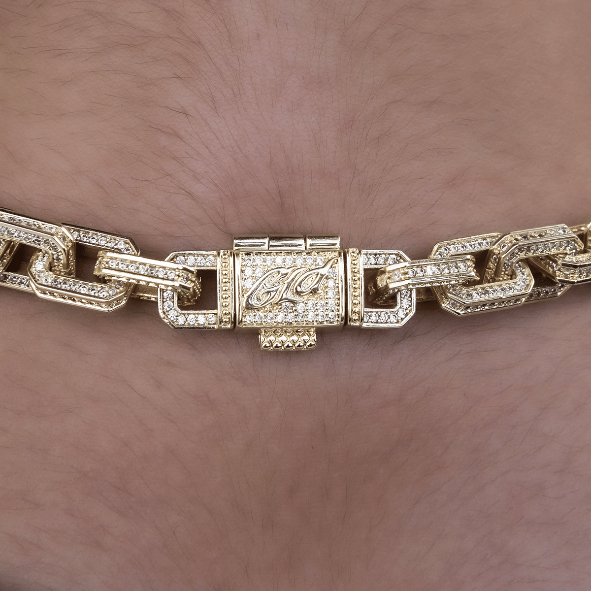 GLD Women Diamond Rock Cable Link Station Necklace in Yellow Gold
