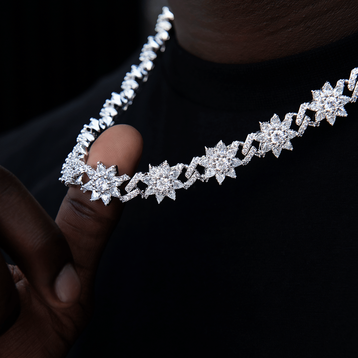 GLD Men Diamond Infinity Flower Chain