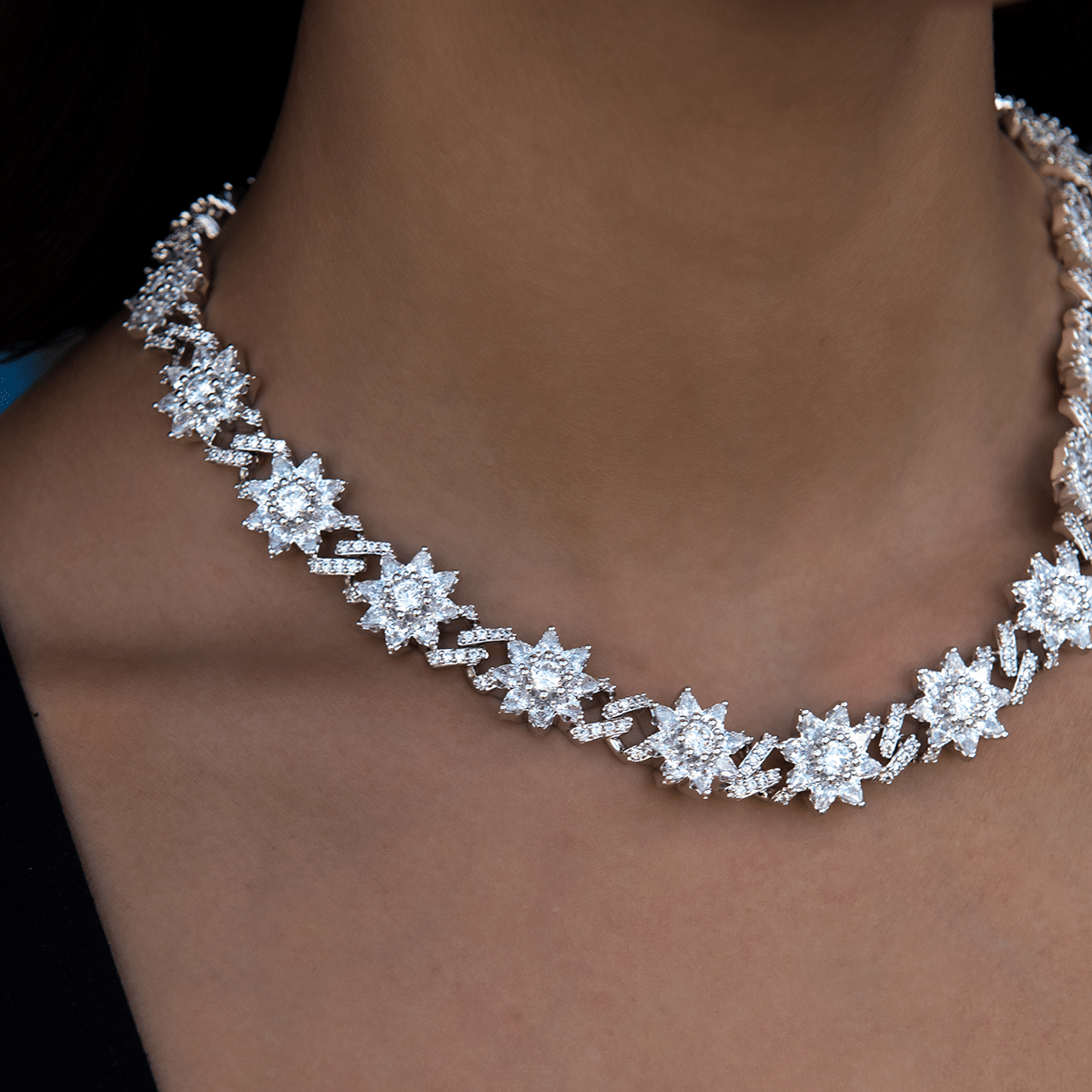 GLD Women Diamond Infinity Flower Necklace