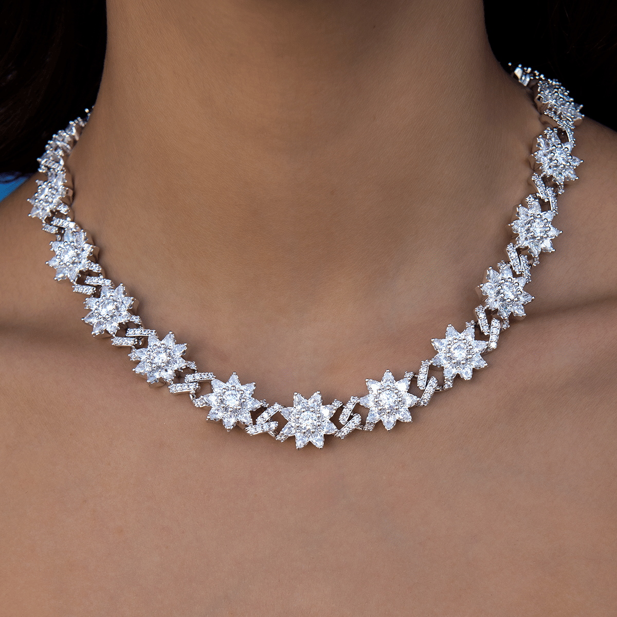 GLD Women Diamond Infinity Flower Necklace