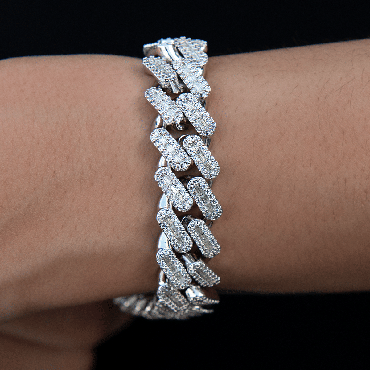 GLD Women Diamond Baguette Cuban Bracelet in White Gold - 12 mm