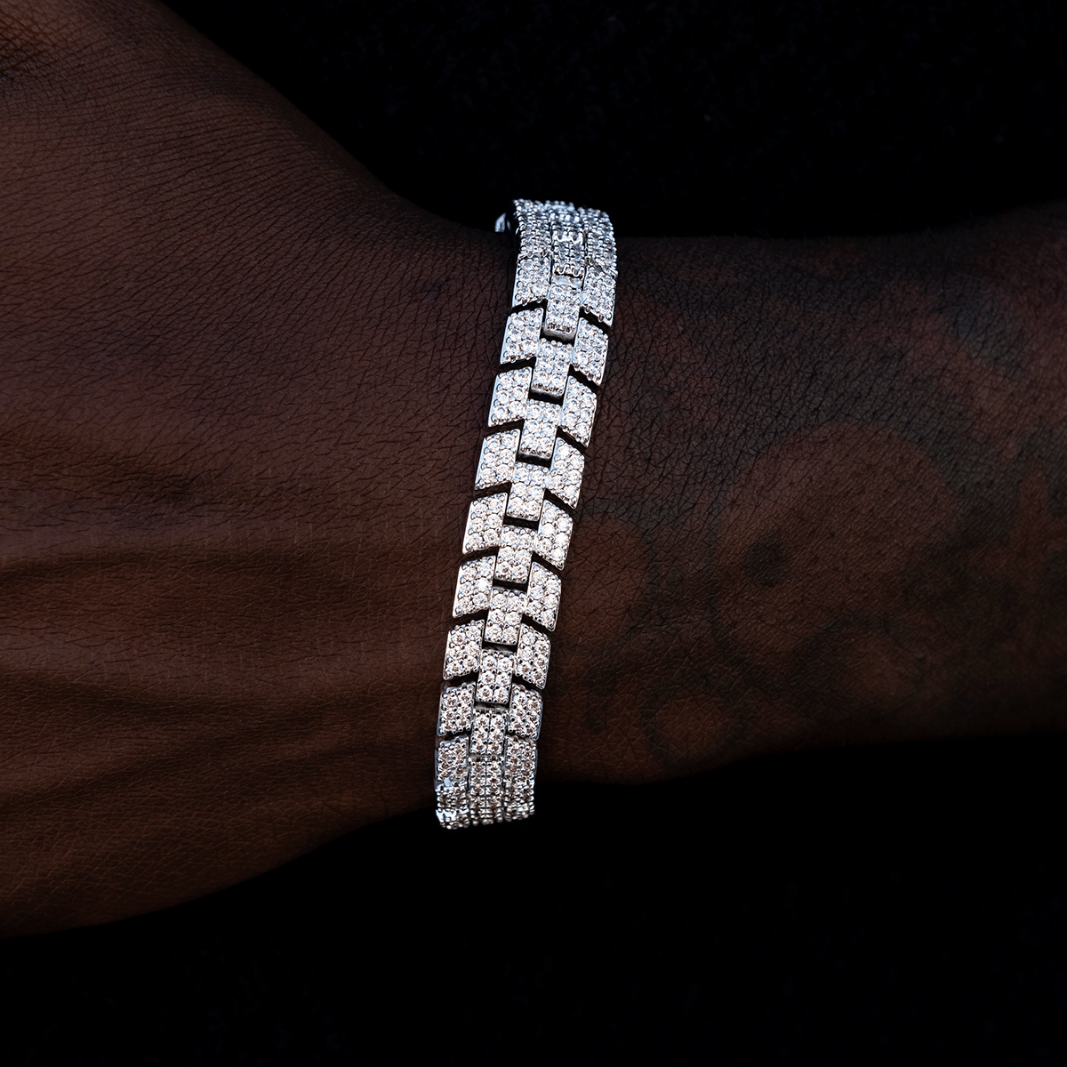 GLD Men Diamond Spine Bracelet in White Gold