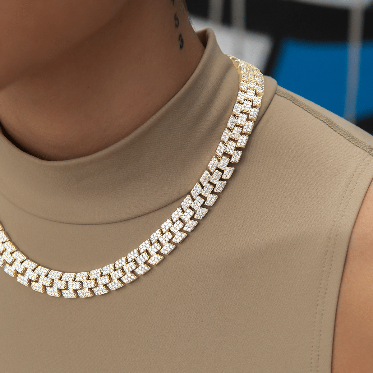 GLD Women Diamond Spine Necklace in Yellow Gold