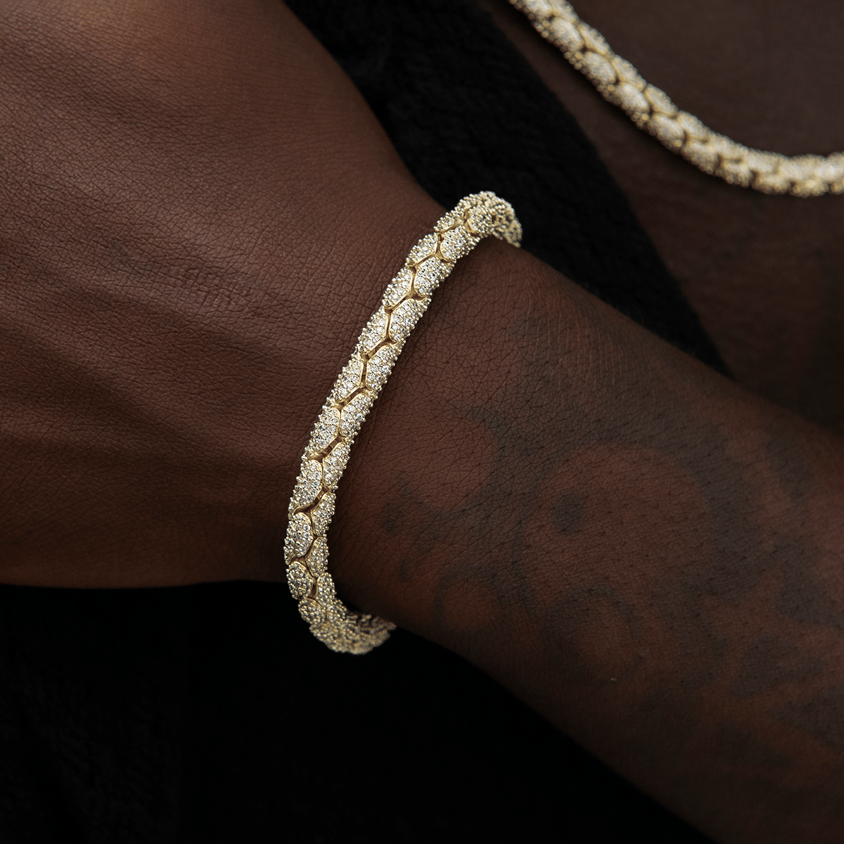 GLD Men Diamond Pave Snake Link Bracelet in Yellow Gold - 6 mm