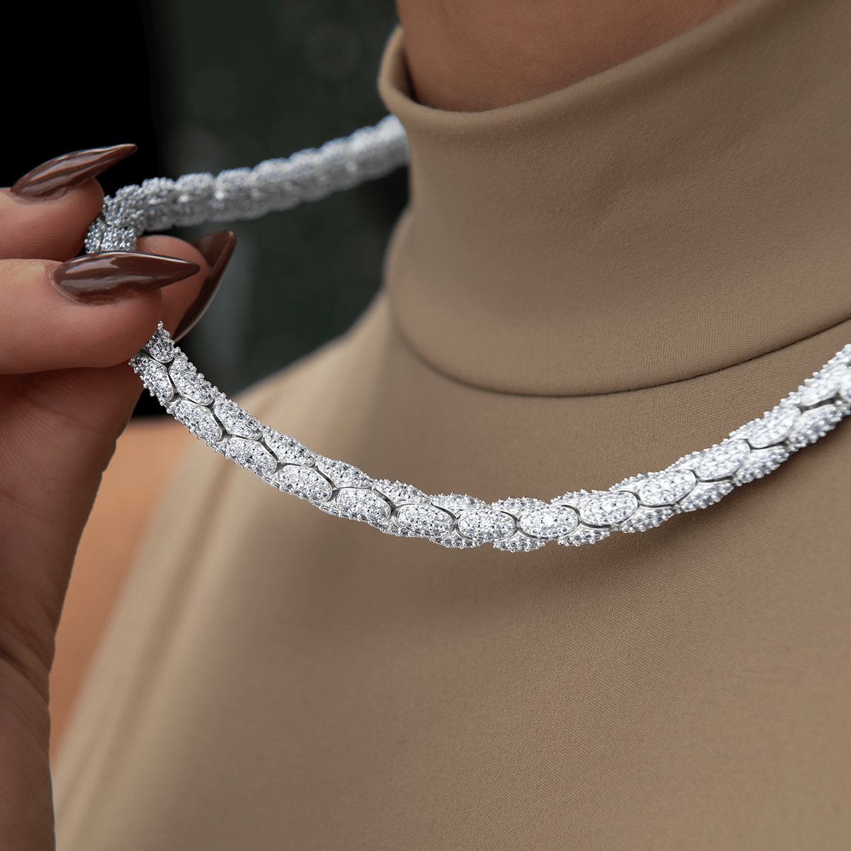 GLD Women Diamond Pave Snake Link Necklace in White Gold - 6 mm