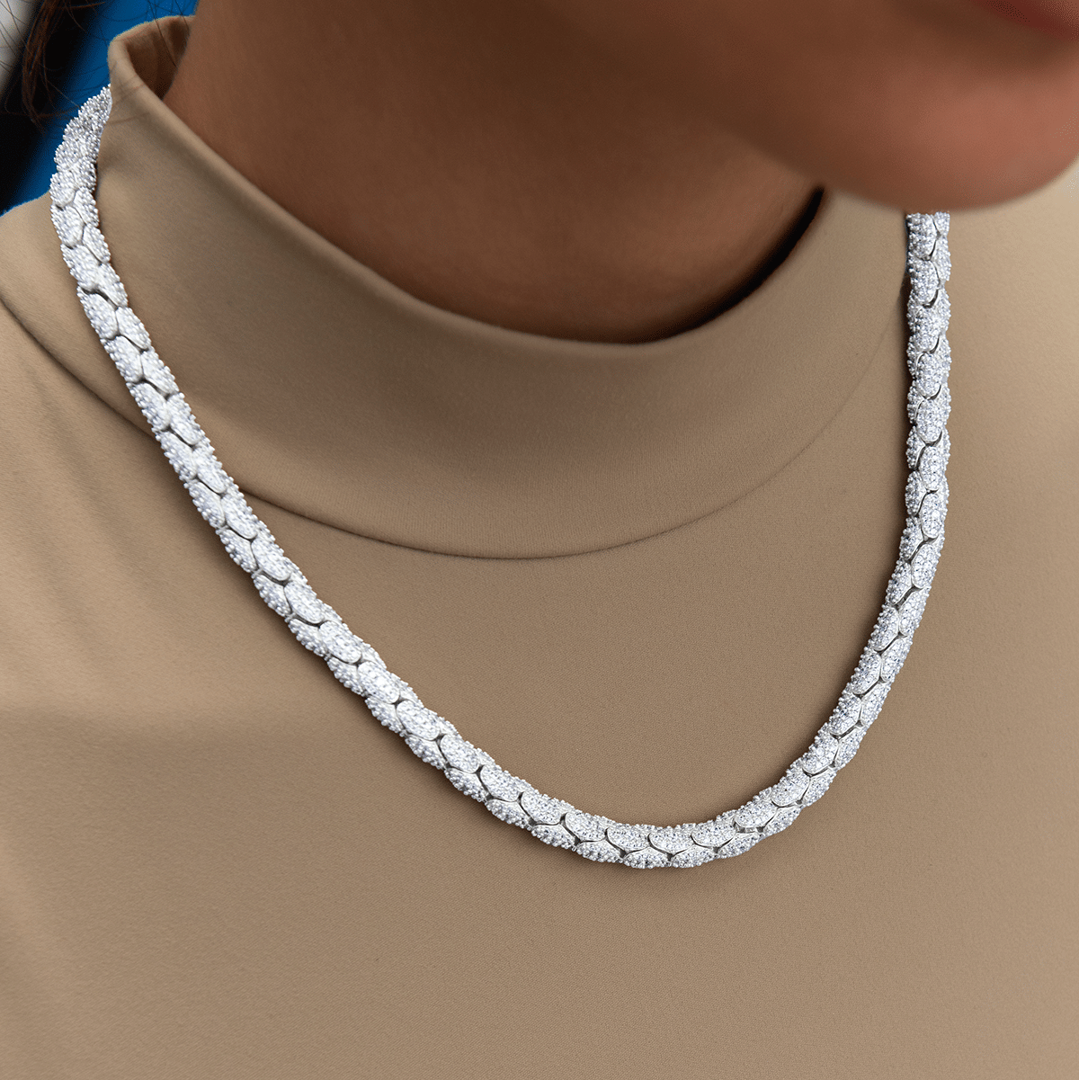 GLD Women Diamond Pave Snake Link Necklace in White Gold - 6 mm