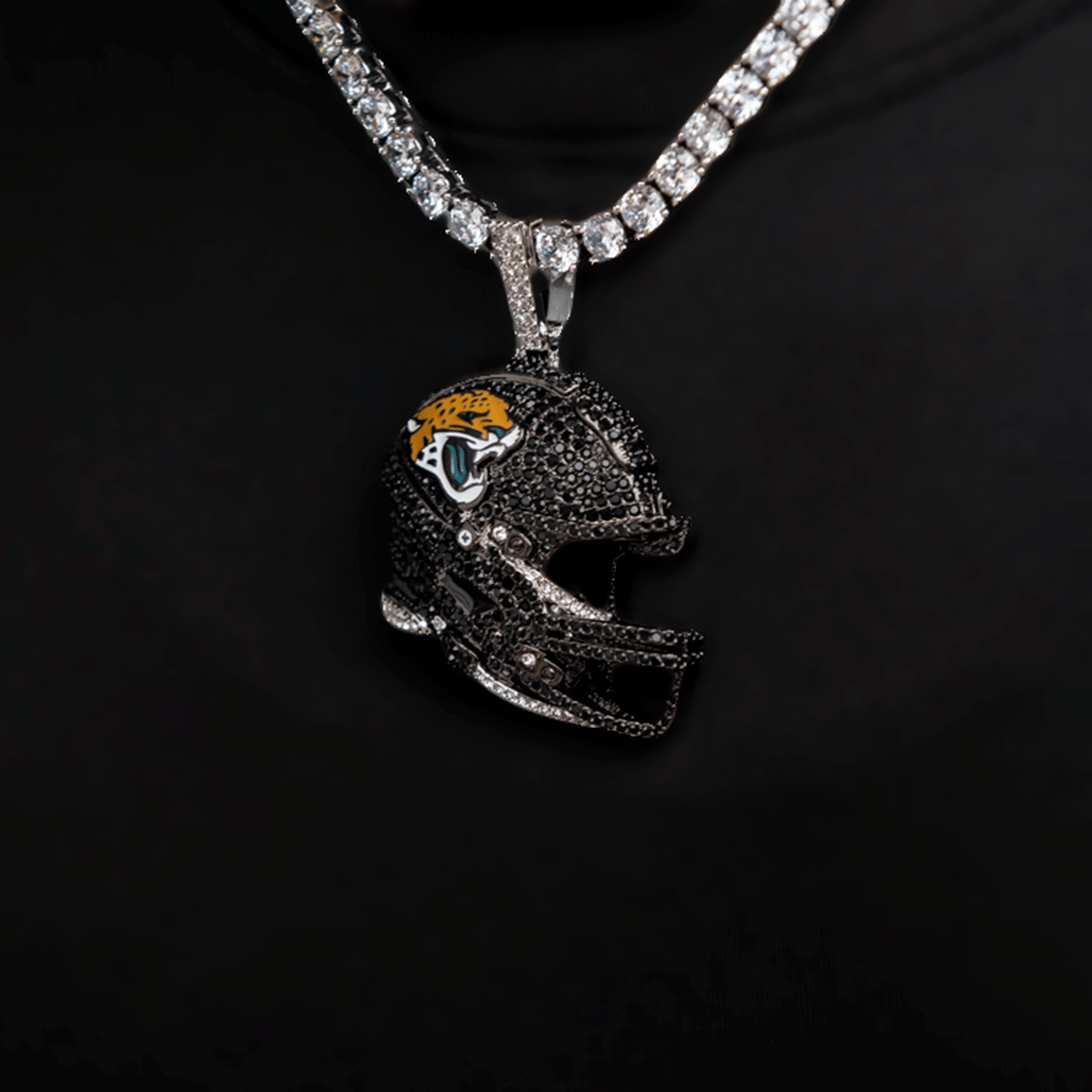 GLD Men 2025 Jacksonville Jaguars Team Helmet Pendant - White Gold