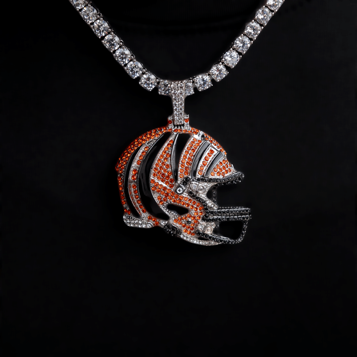 GLD Men 2025 Cincinnati Bengals Team Helmet Pendant - White Gold
