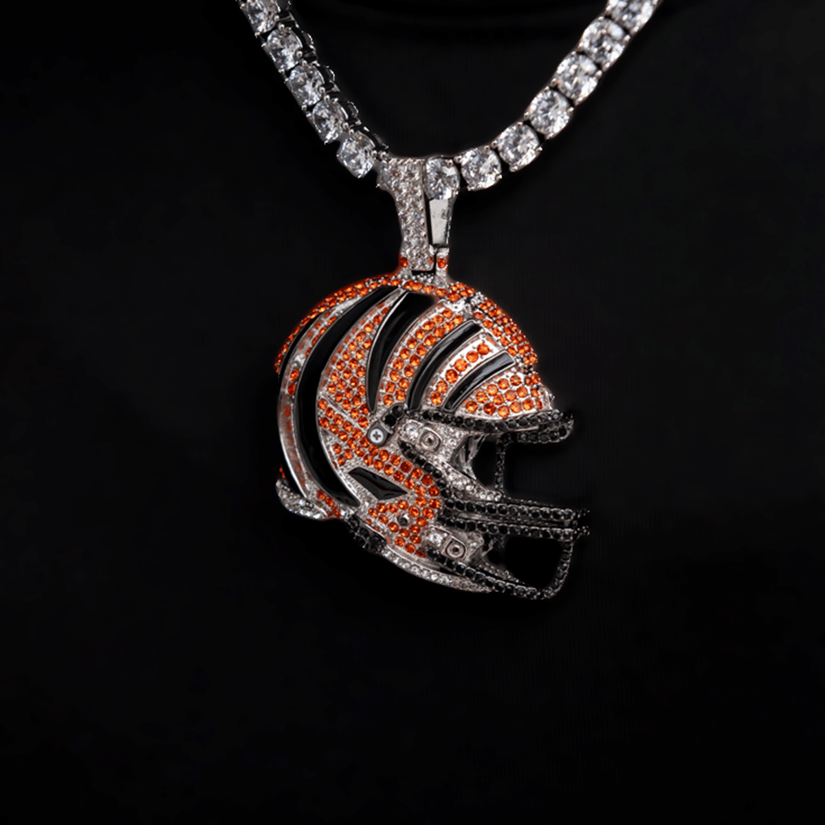 GLD Men 2025 Cincinnati Bengals Team Helmet Pendant - White Gold