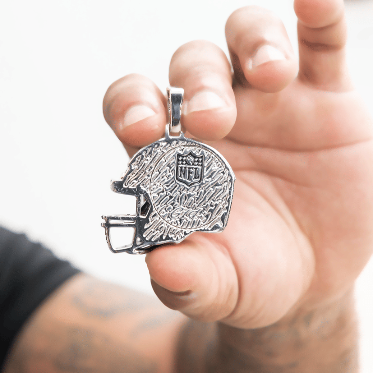 GLD Men 2025 Cincinnati Bengals Team Helmet Pendant - White Gold