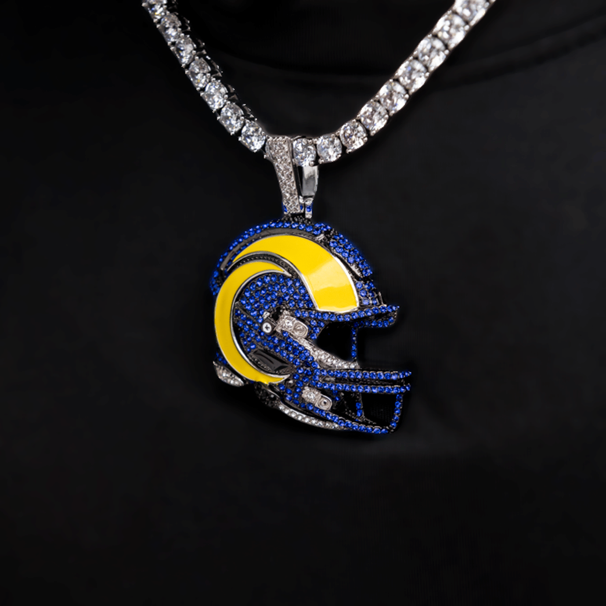 GLD Men 2025 Los Angeles Rams Team Helmet Pendant - White Gold