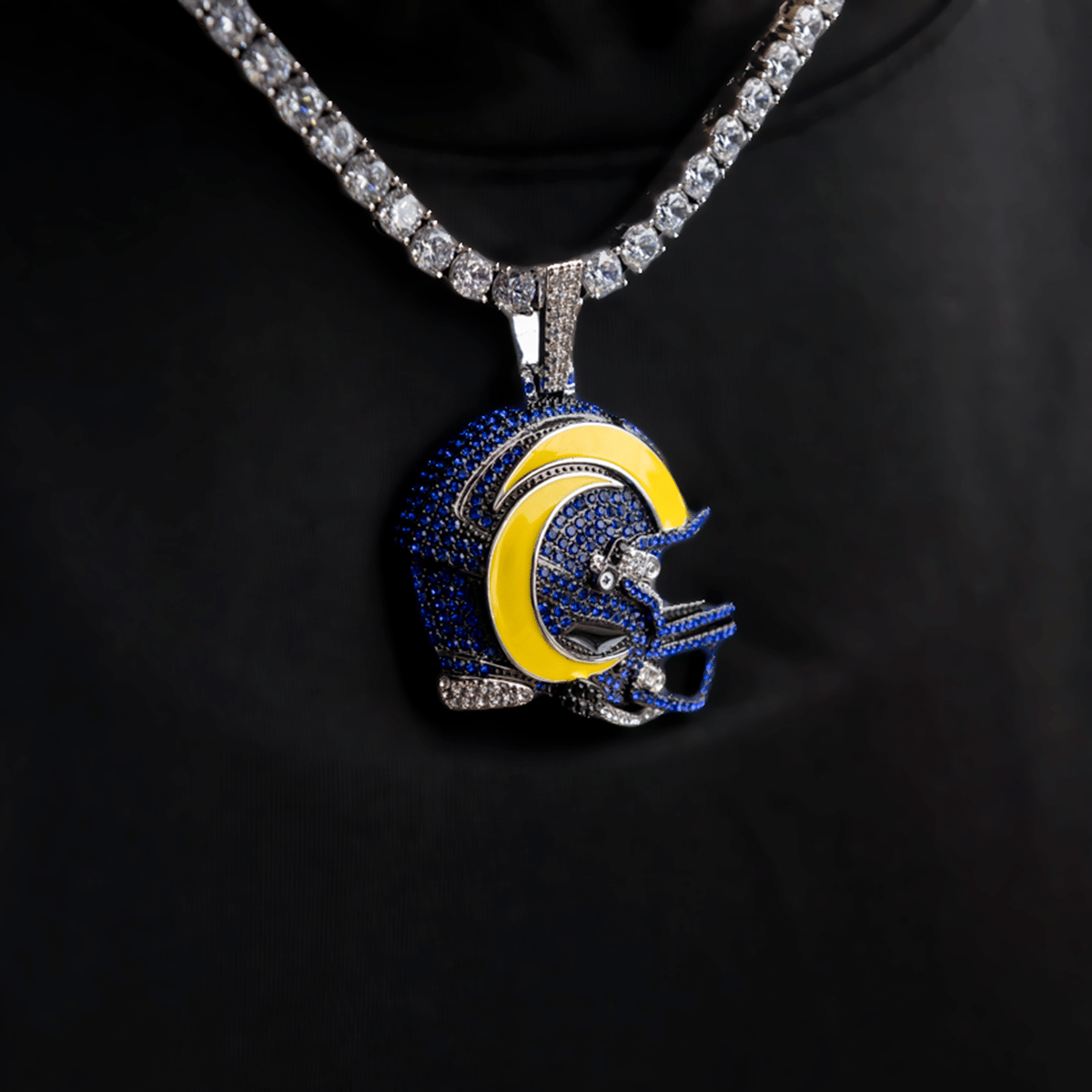 GLD Men 2025 Los Angeles Rams Team Helmet Pendant - White Gold