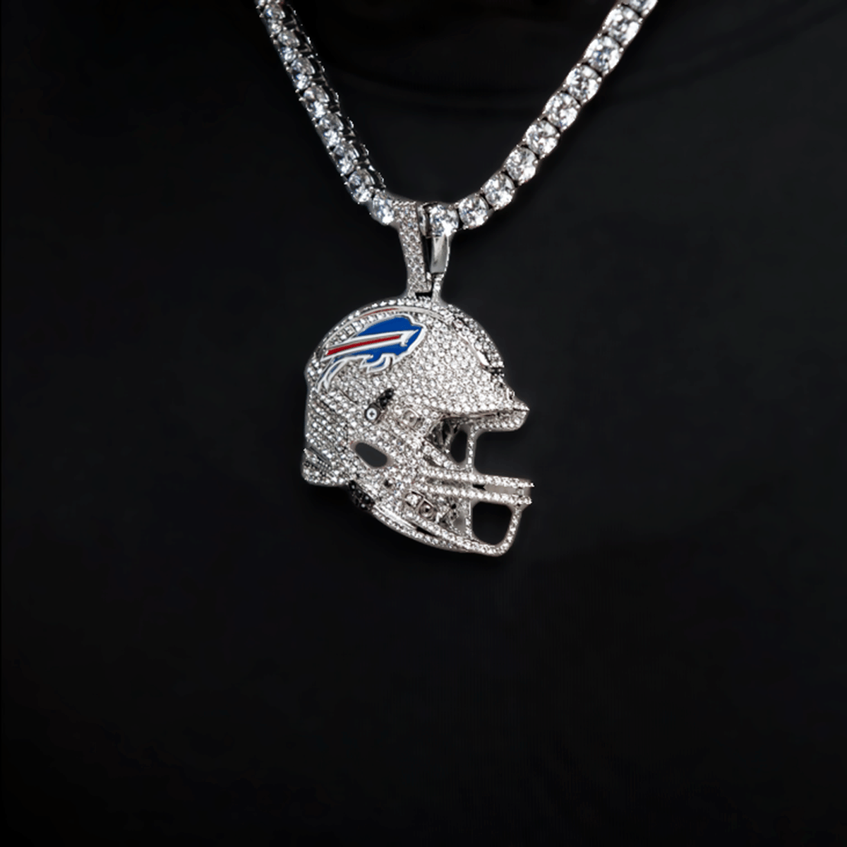 GLD Men 2025 Buffalo Bills Team Helmet Pendant - White Gold