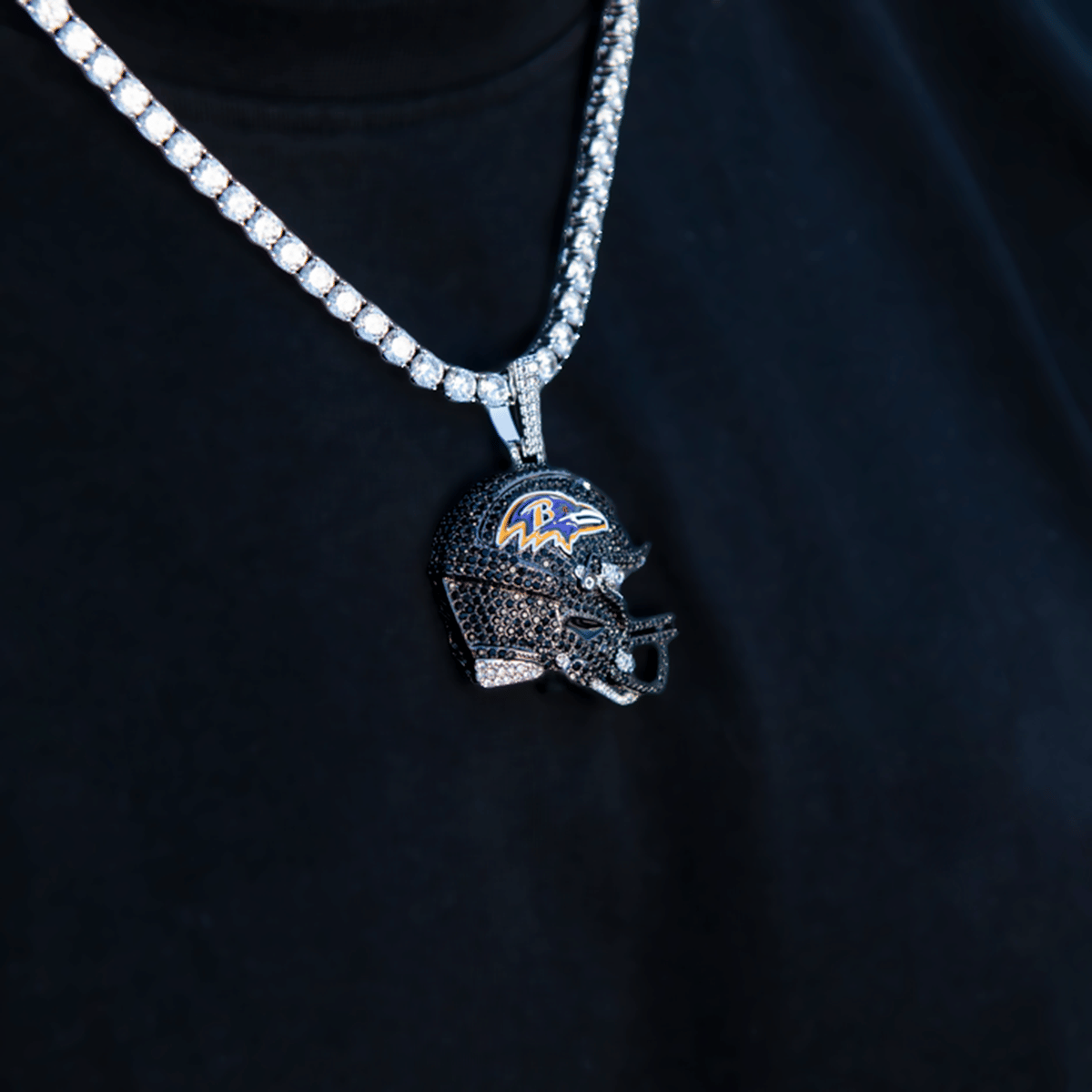 GLD Men 2025 Baltimore Ravens Team Helmet Pendant - White Gold