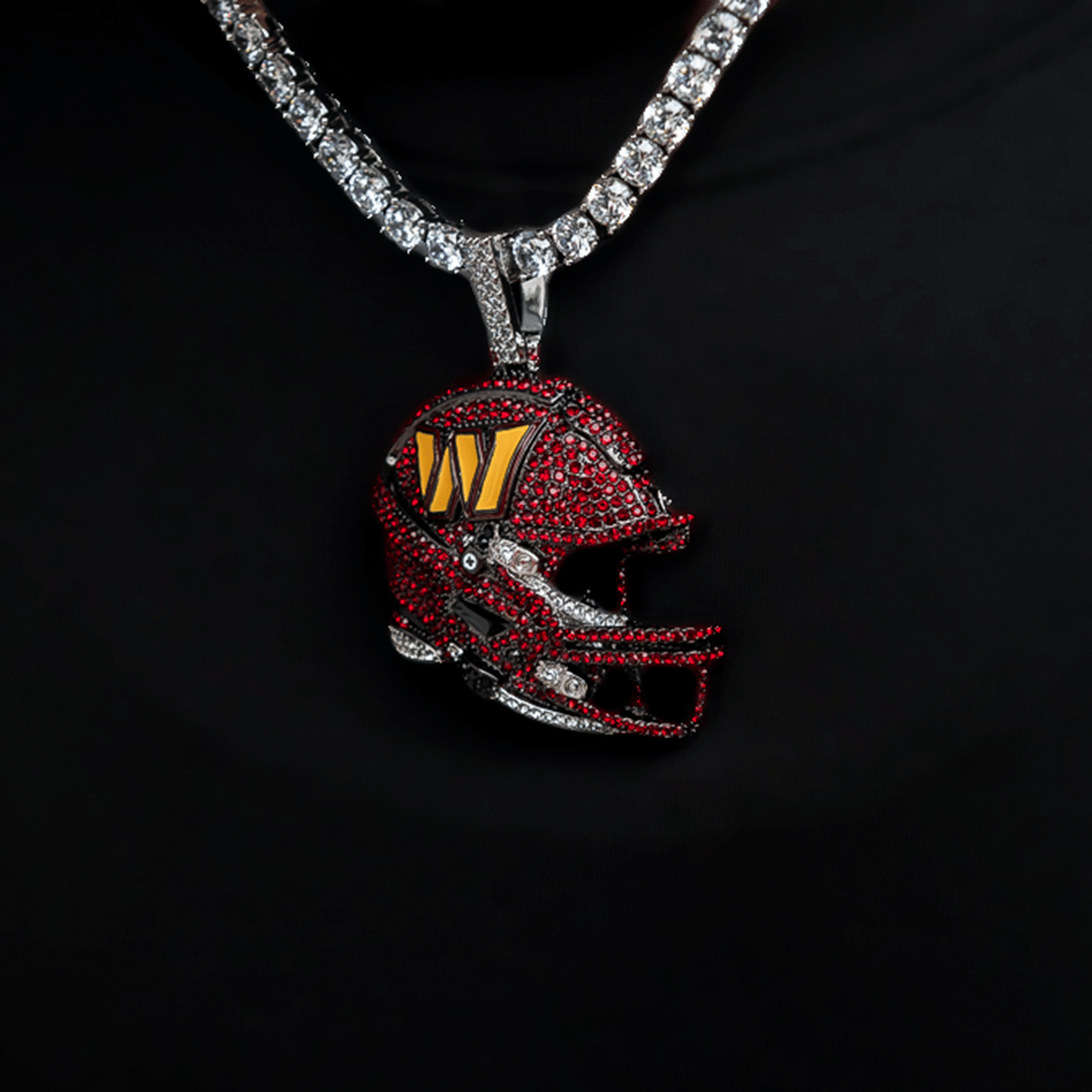 GLD Men 2025 Washington Commanders Team Helmet Pendant - White Gold