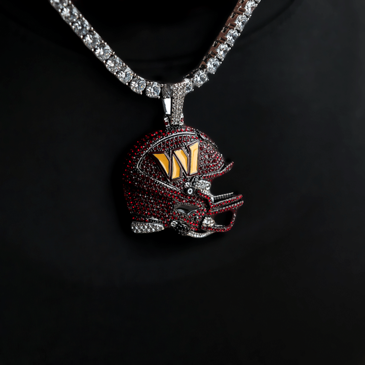 GLD Men 2025 Washington Commanders Team Helmet Pendant - White Gold
