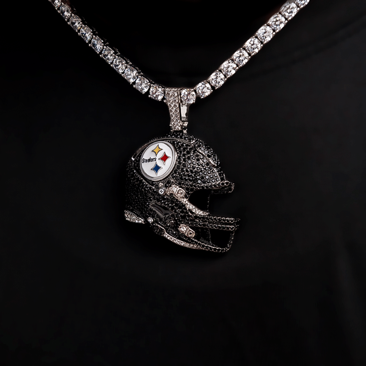 GLD Men 2025 Pittsburgh Steelers Team Helmet Pendant - White Gold