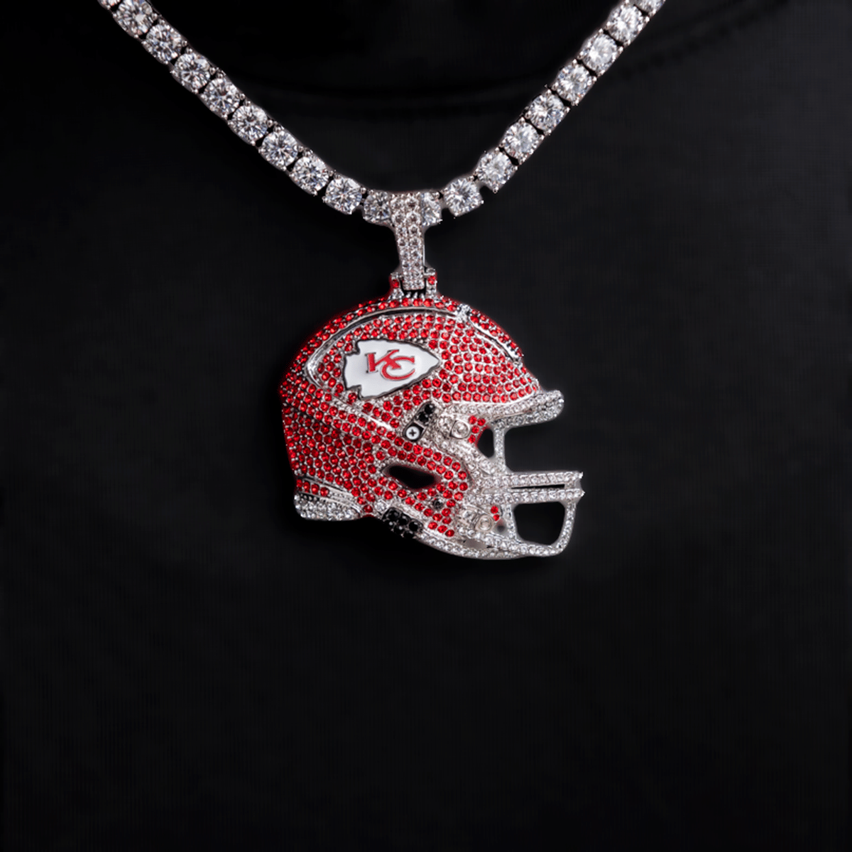 GLD Women Official NFL 2025 Edition Kansas City Chiefs Helmet Pendant
